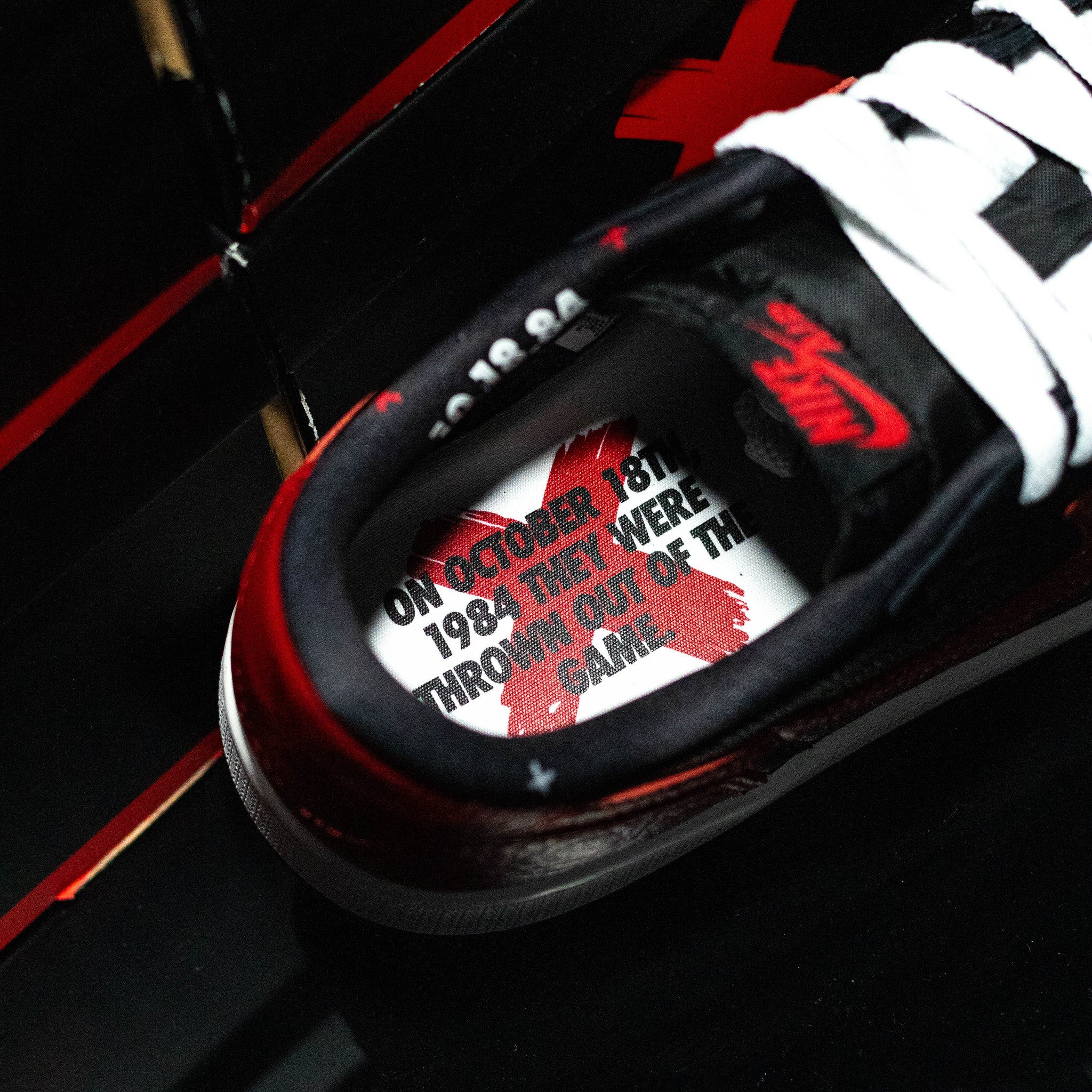 AIR JORDAN 1 LOW BANNED