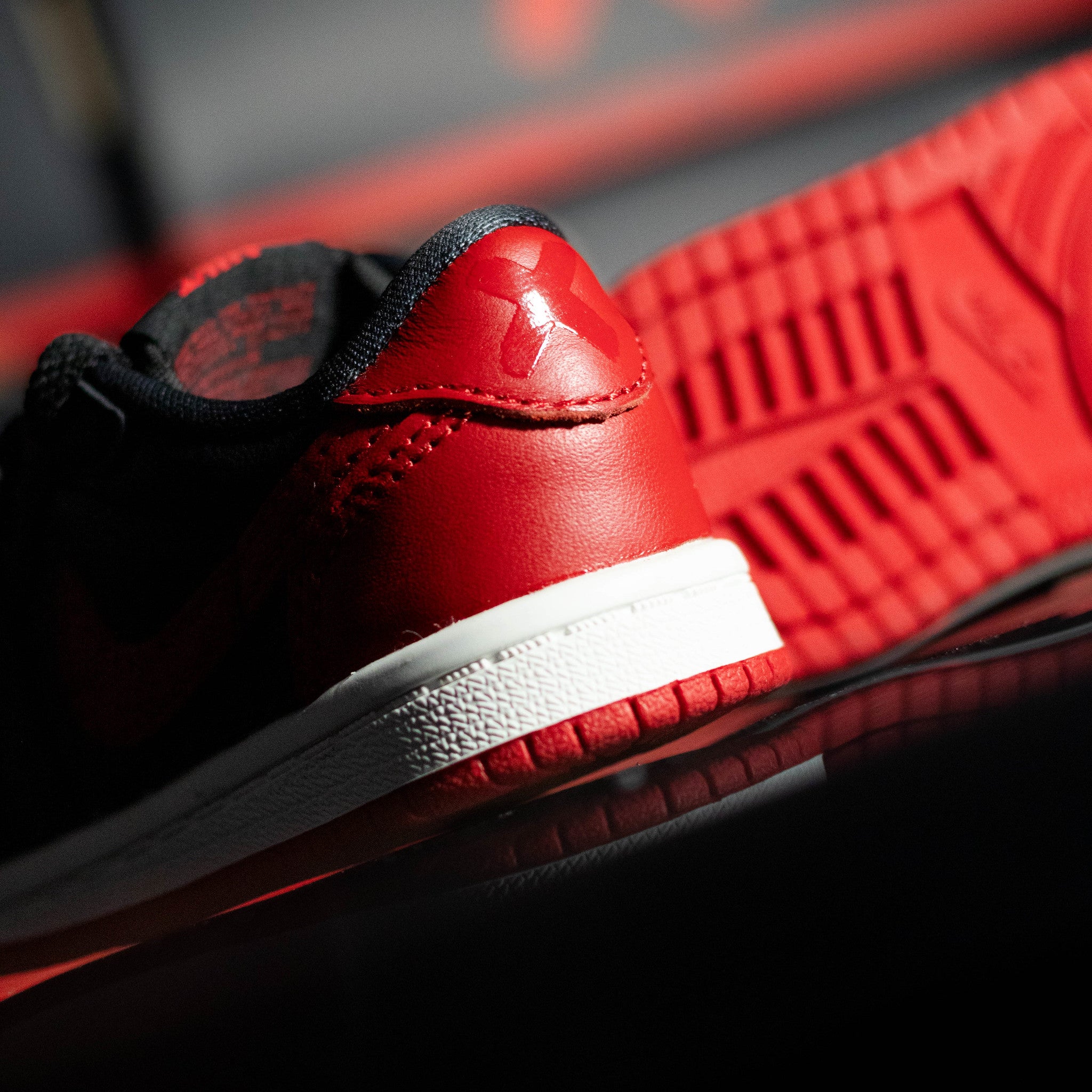 AIR JORDAN 1 LOW BANNED PS