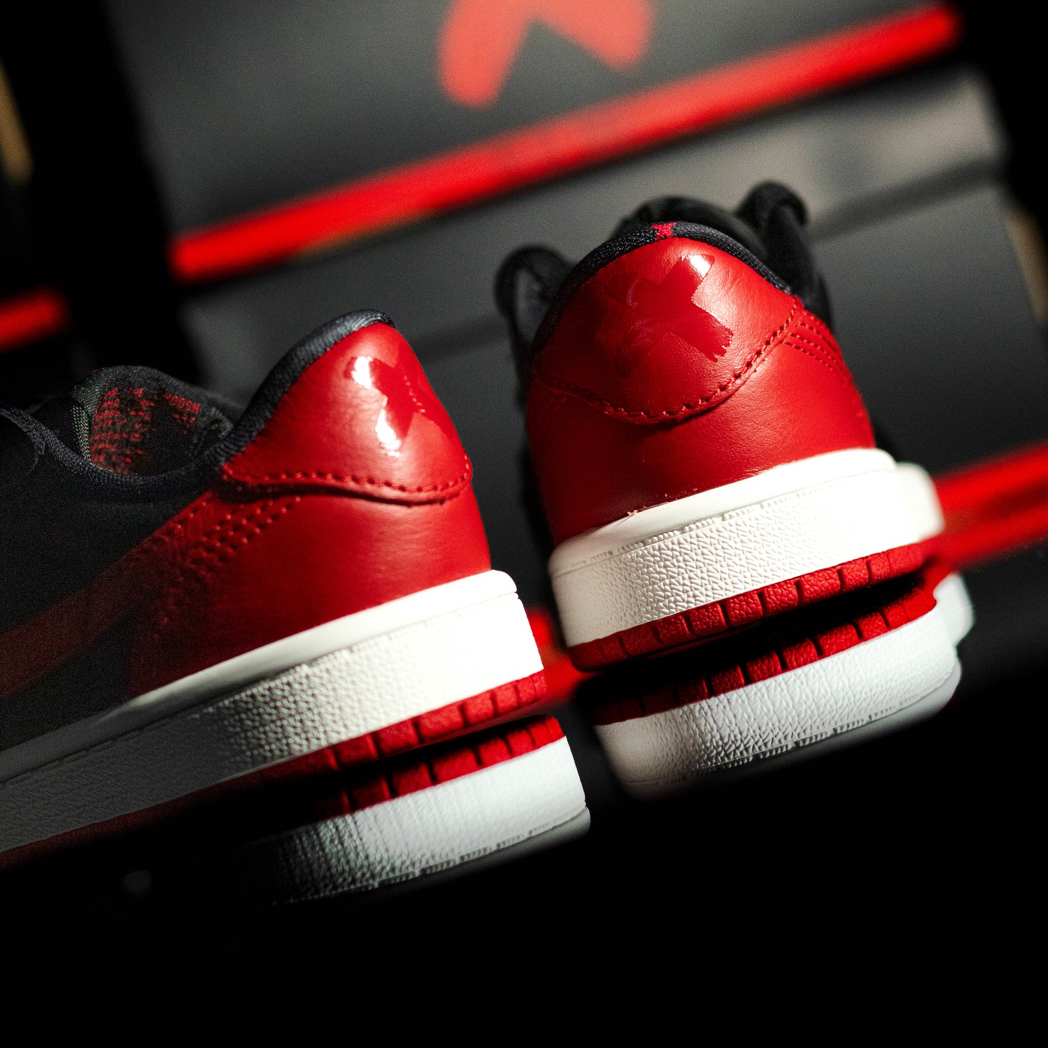 AIR JORDAN 1 LOW BANNED TD