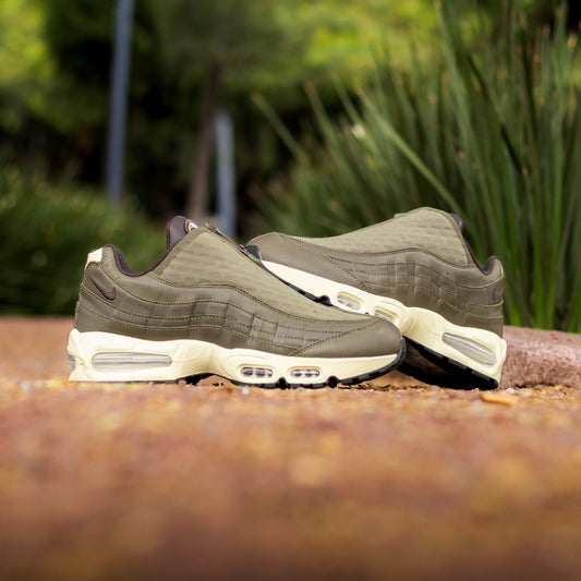 NIKE AIR MAX 95 BIG BUBBLE ZIPPER MEDIUM OLIVE