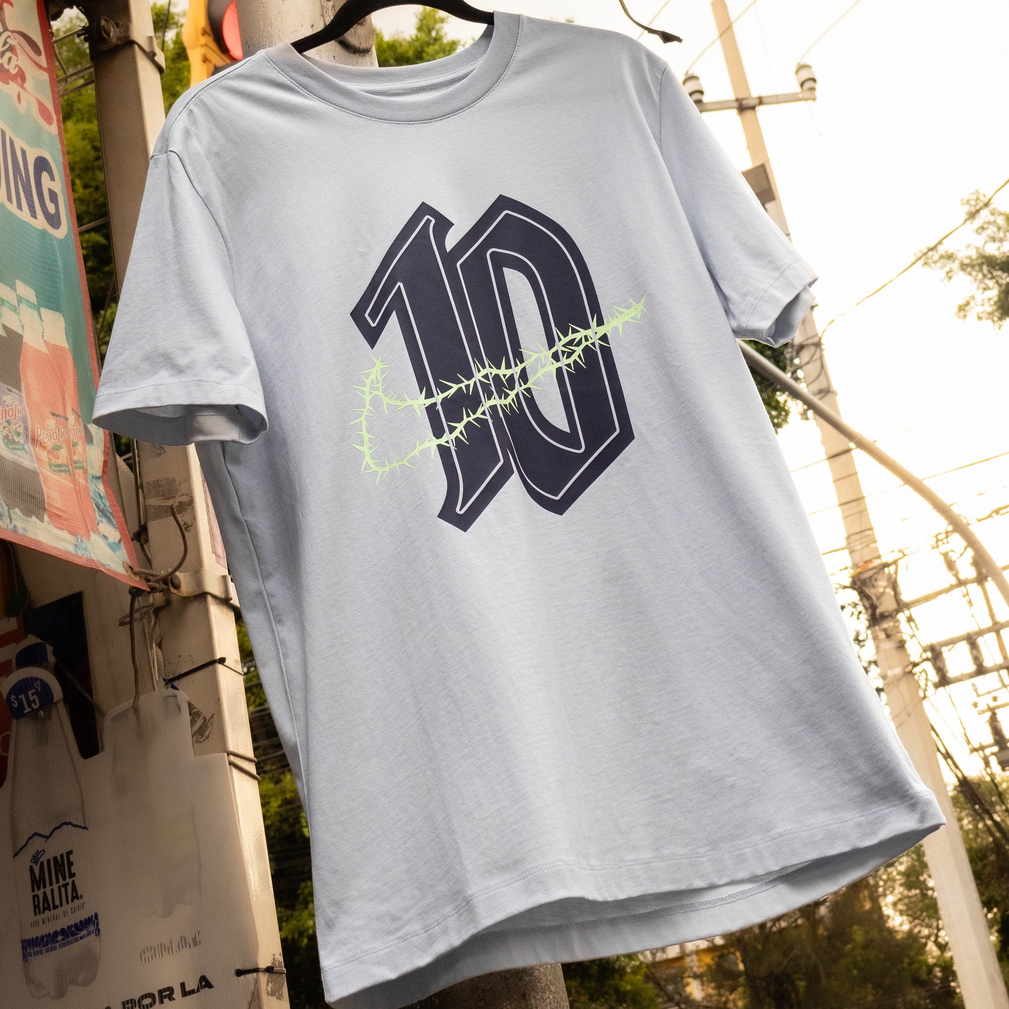 NIKE TEE FTBL LATAM 2 PURE PLATINUM