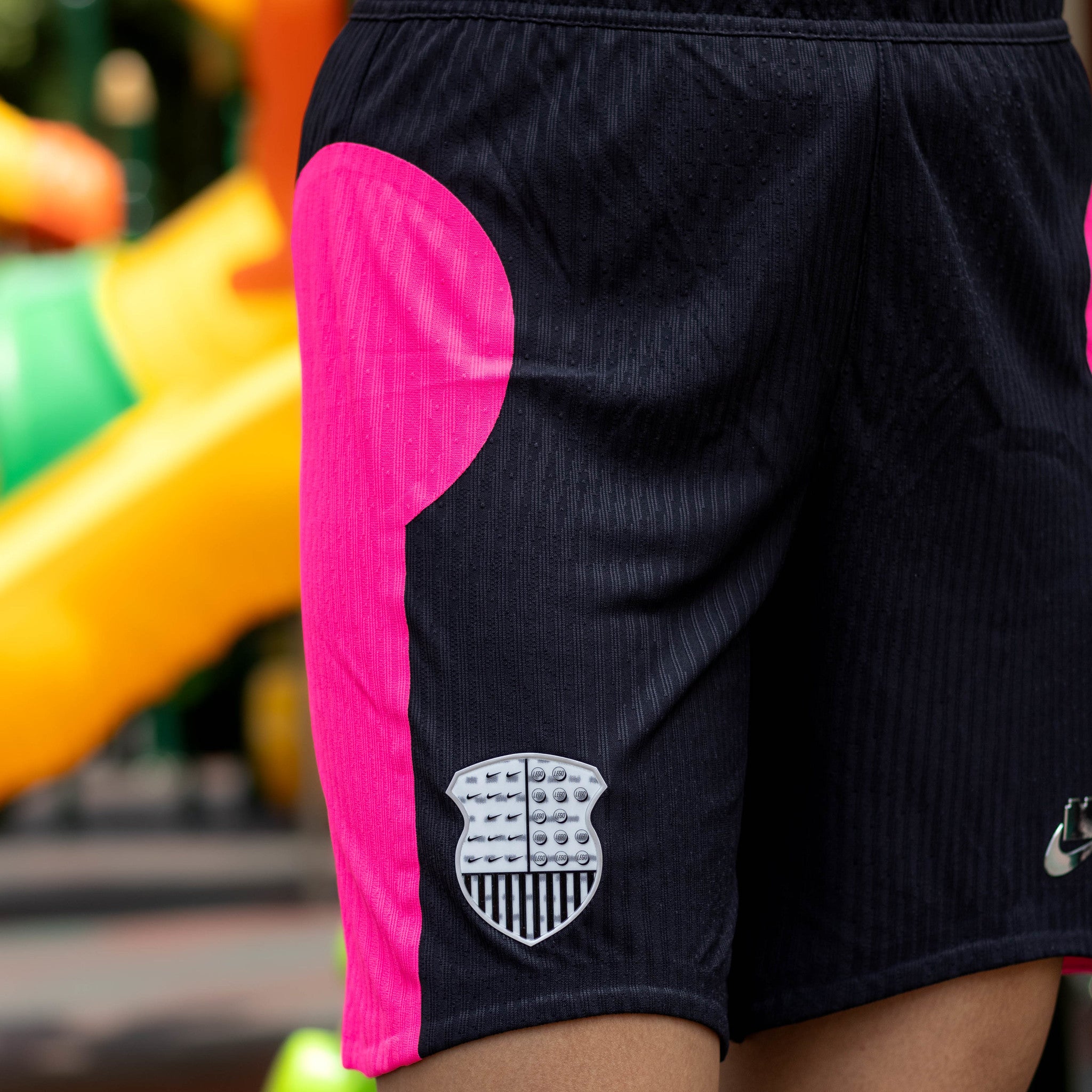 NIKE X LEGO SHORT BLACK HYPER PINK KIDS