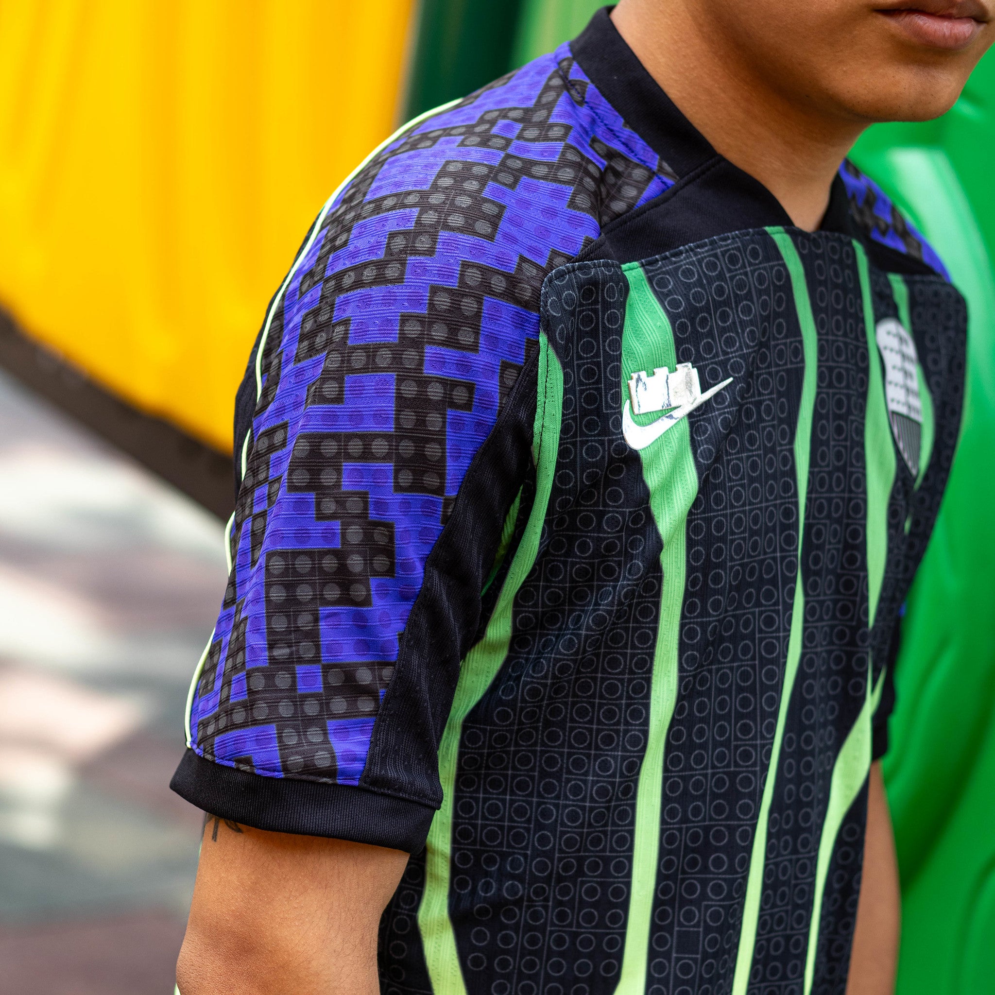 NIKE X LEGO JERSEY AEROFIT BLACK LIME KIDS