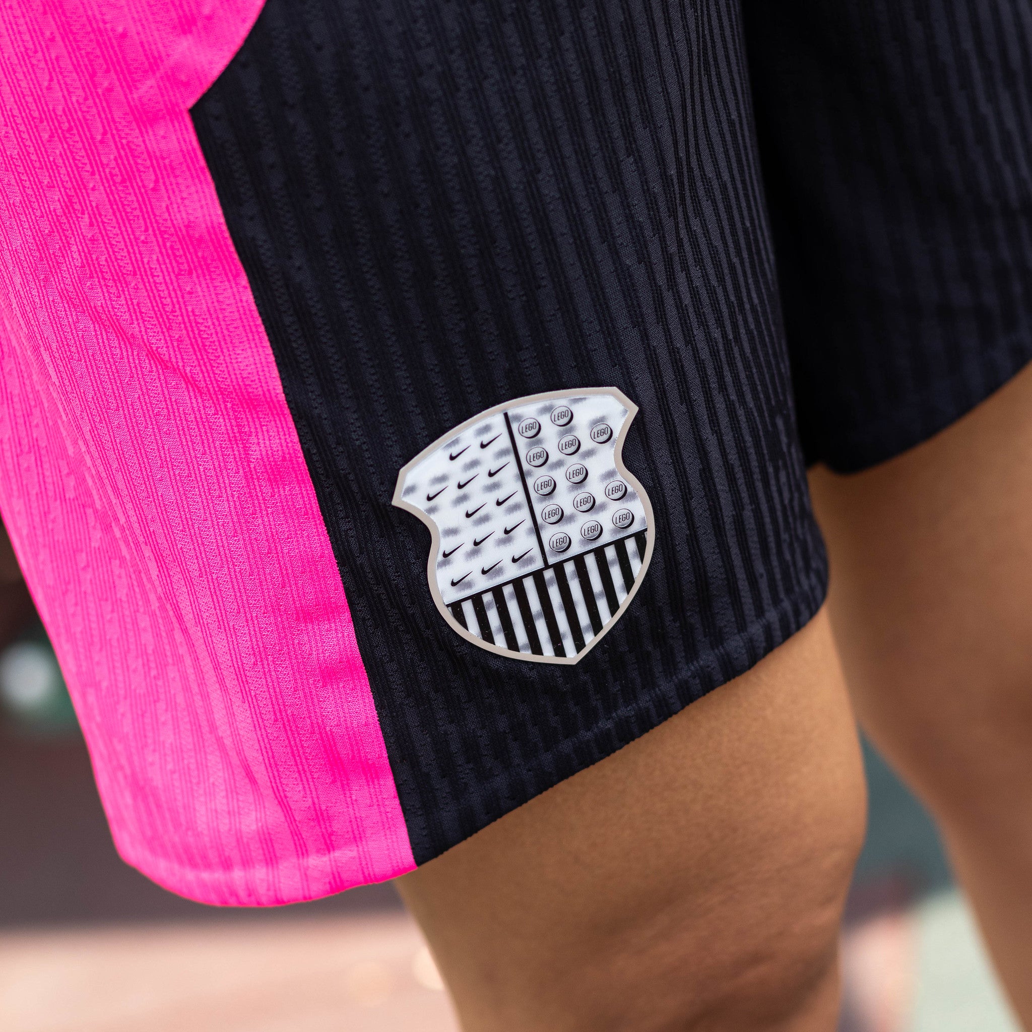 NIKE X LEGO SHORT BLACK HYPER PINK KIDS