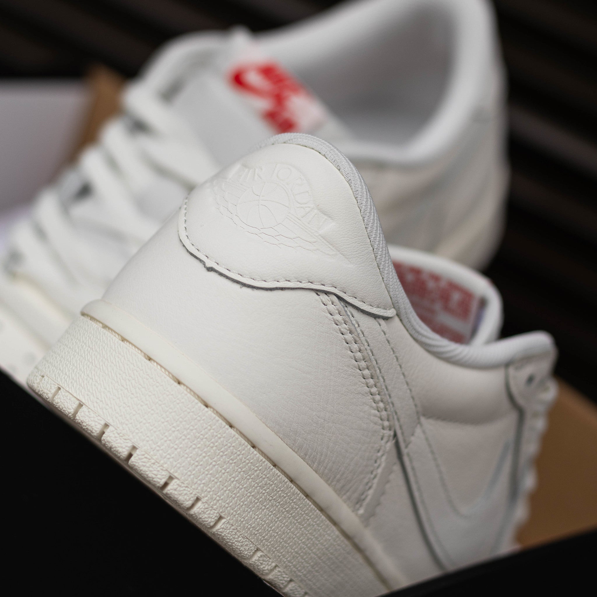 AIR JORDAN 1 LOW SAIL