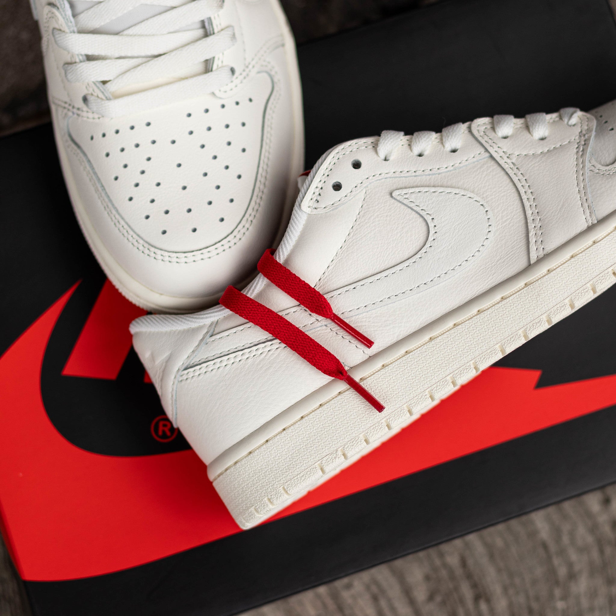 AIR JORDAN 1 LOW SAIL