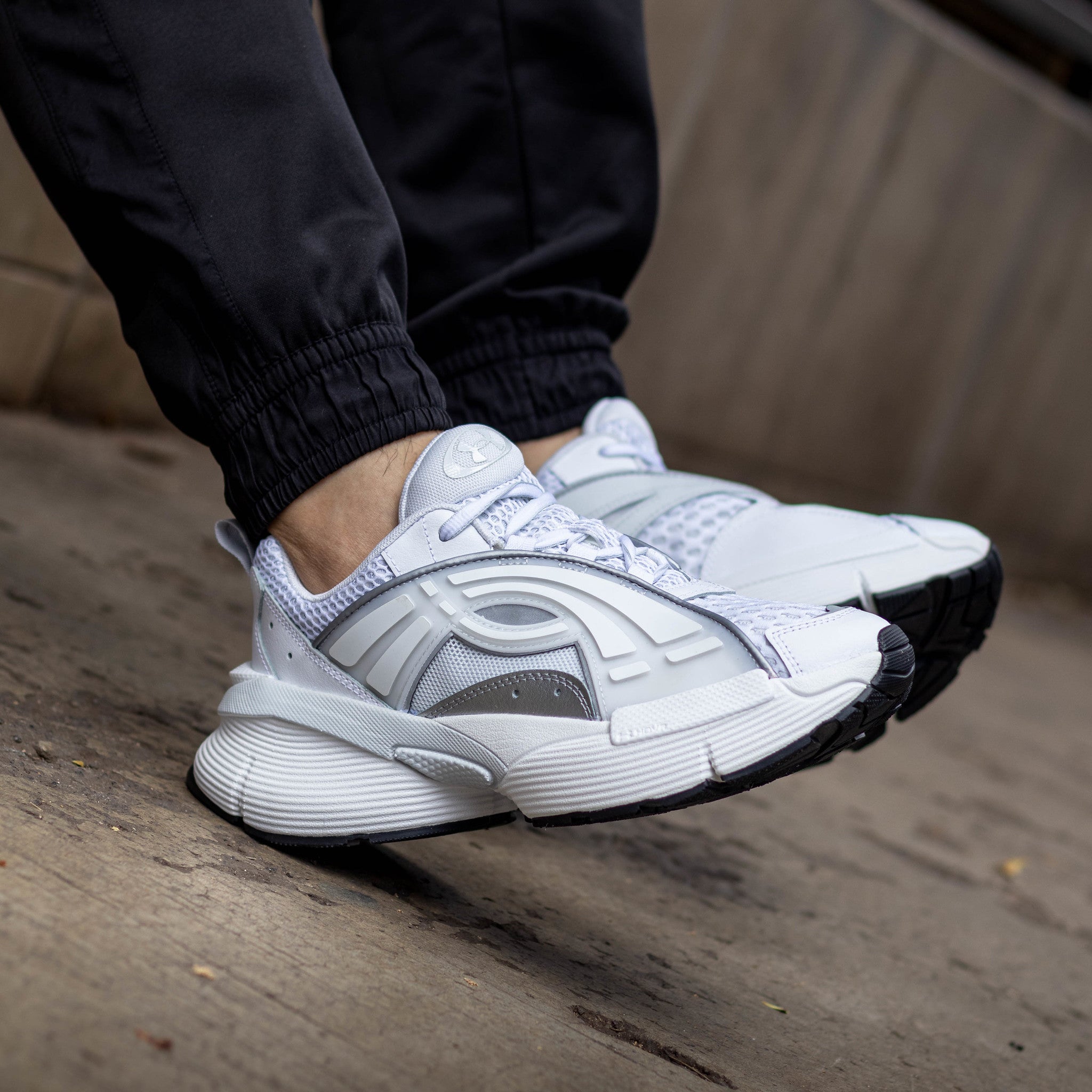 UA Arc 96 WHT