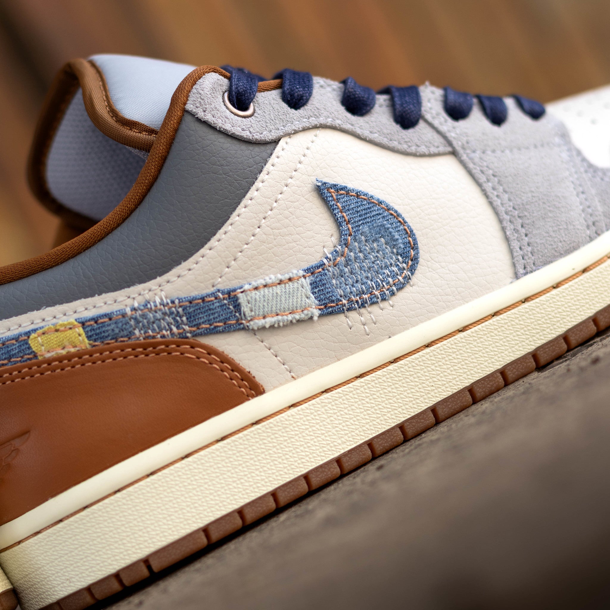 AIR JORDAN 1 LOW PHANTOM DENIM