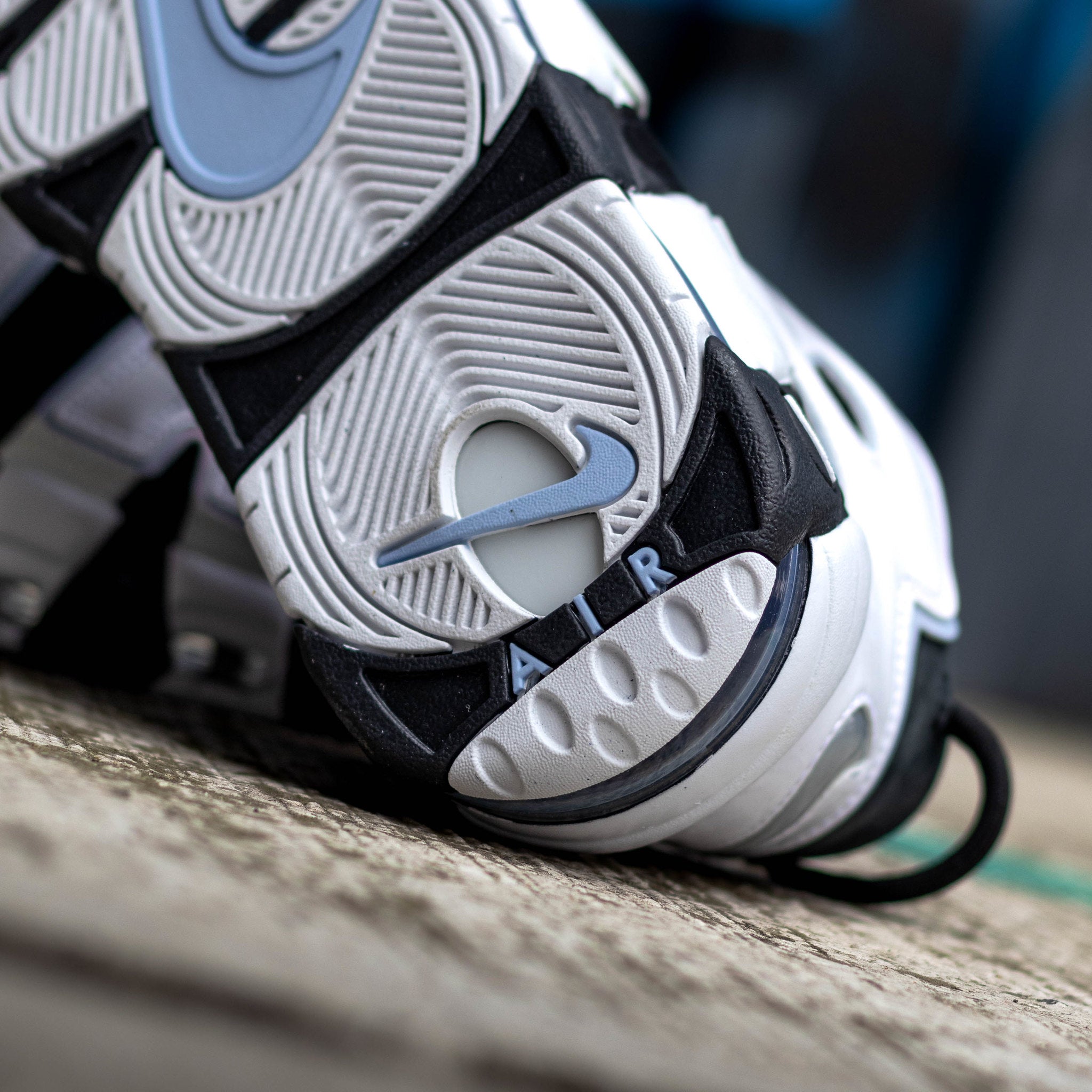 NIKE AIR MORE UPTEMPO 96 COBALT BLISS