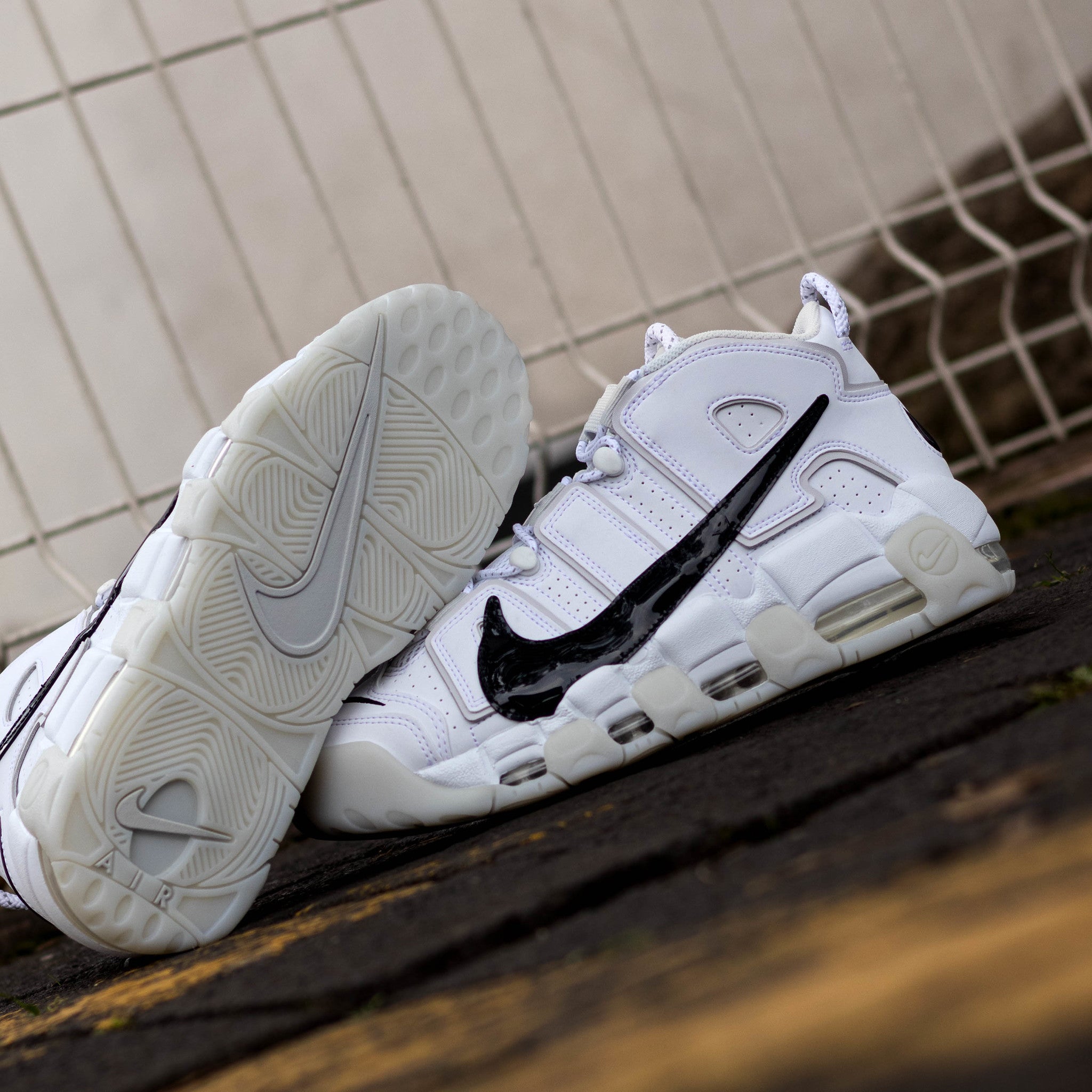 NIKE AIR MORE UPTEMPO 96 WHITE COPY PASTE
