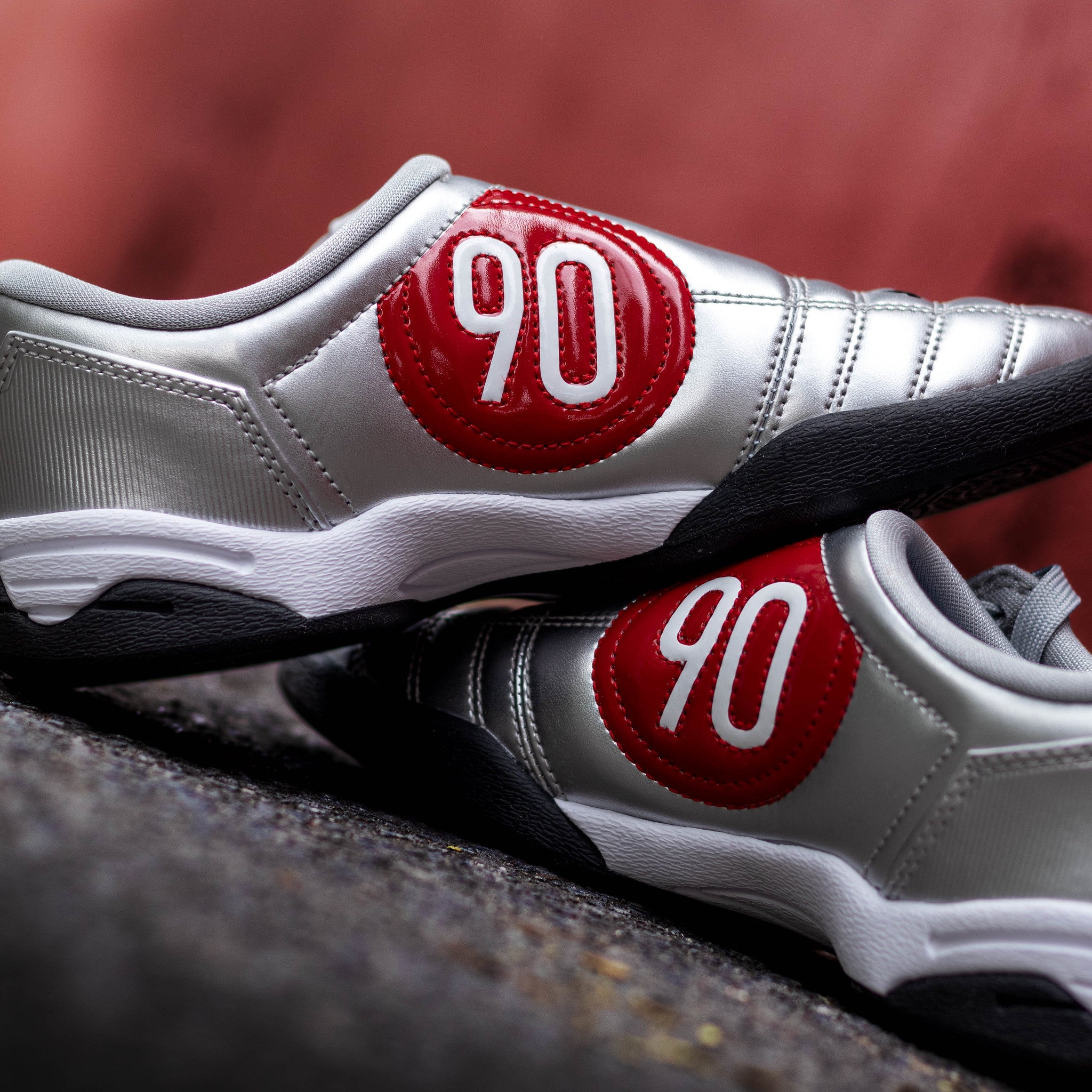NIKE TOTAL 90 METALLIC SILVER W