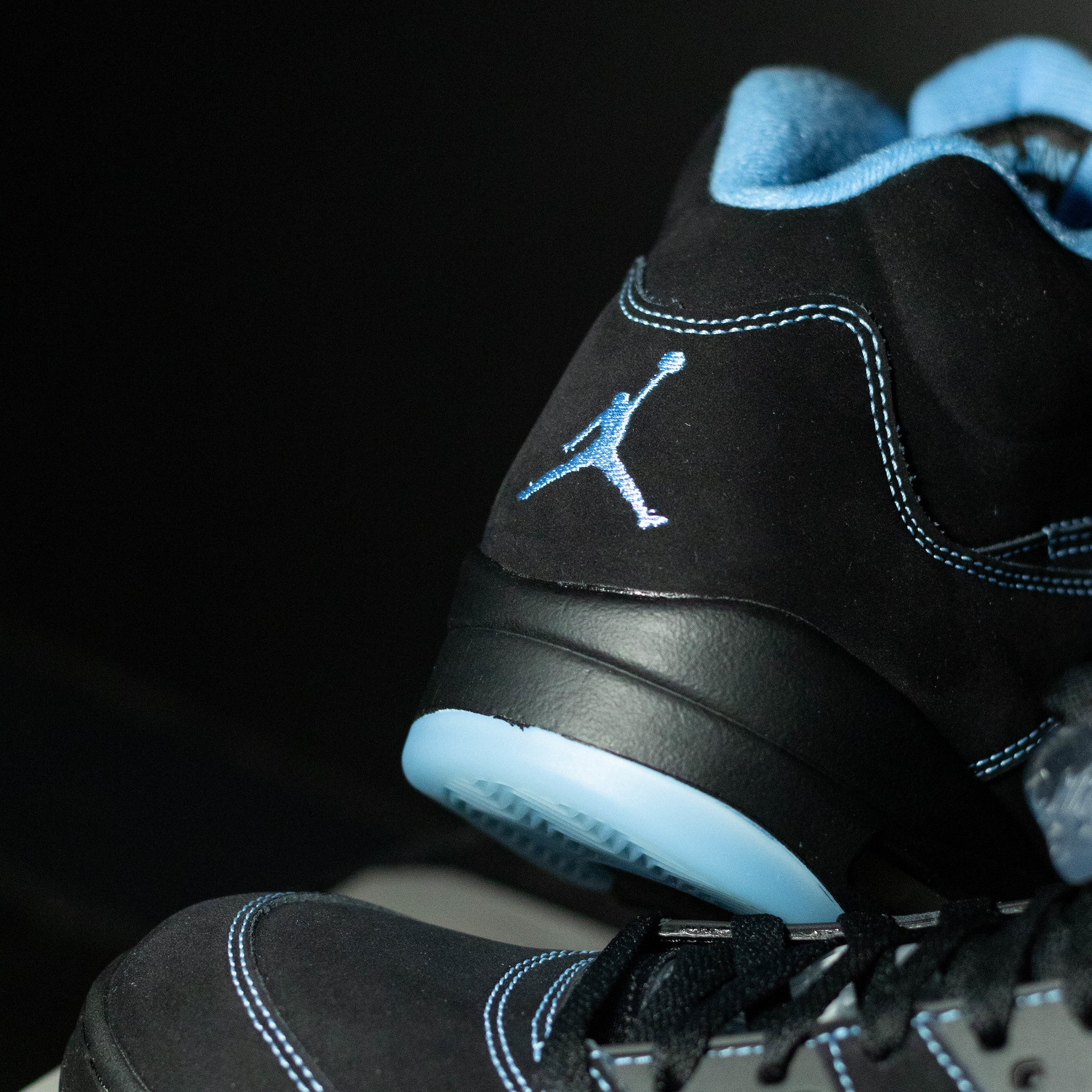 AIR JORDAN 5 BLACK CAROLINAA