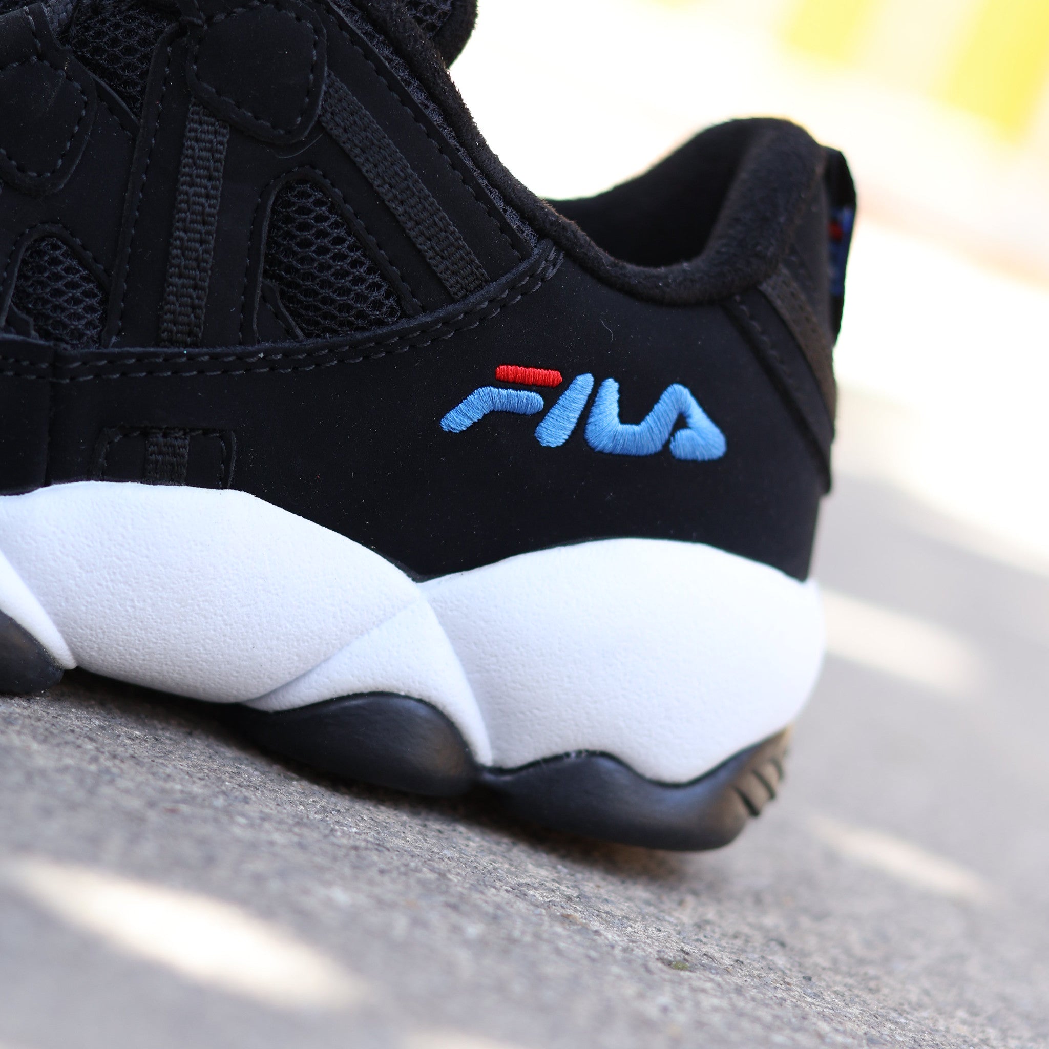 FILA SPAGHETTI LOW NEGRO