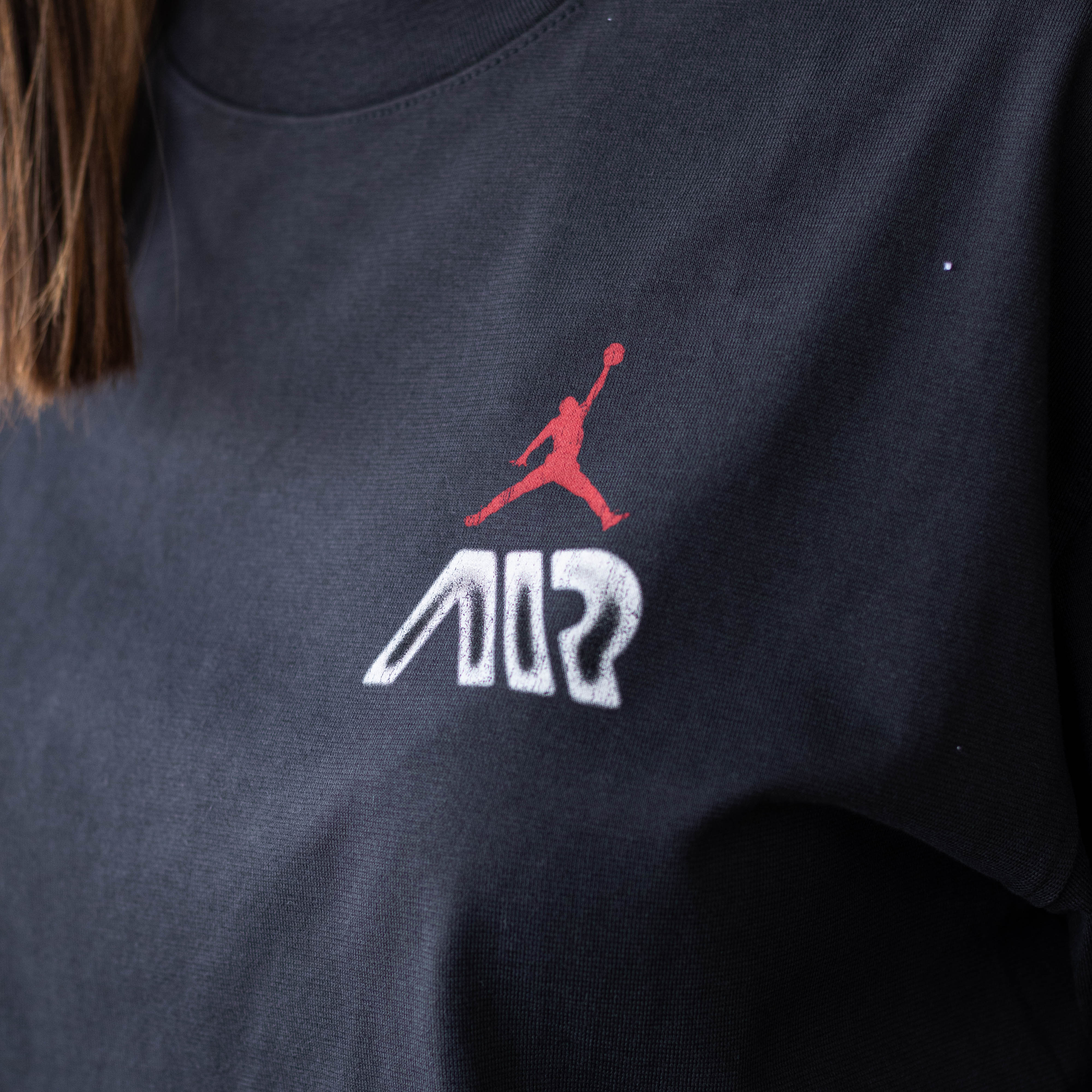 JORDAN TEE BLACK J1 WINGS