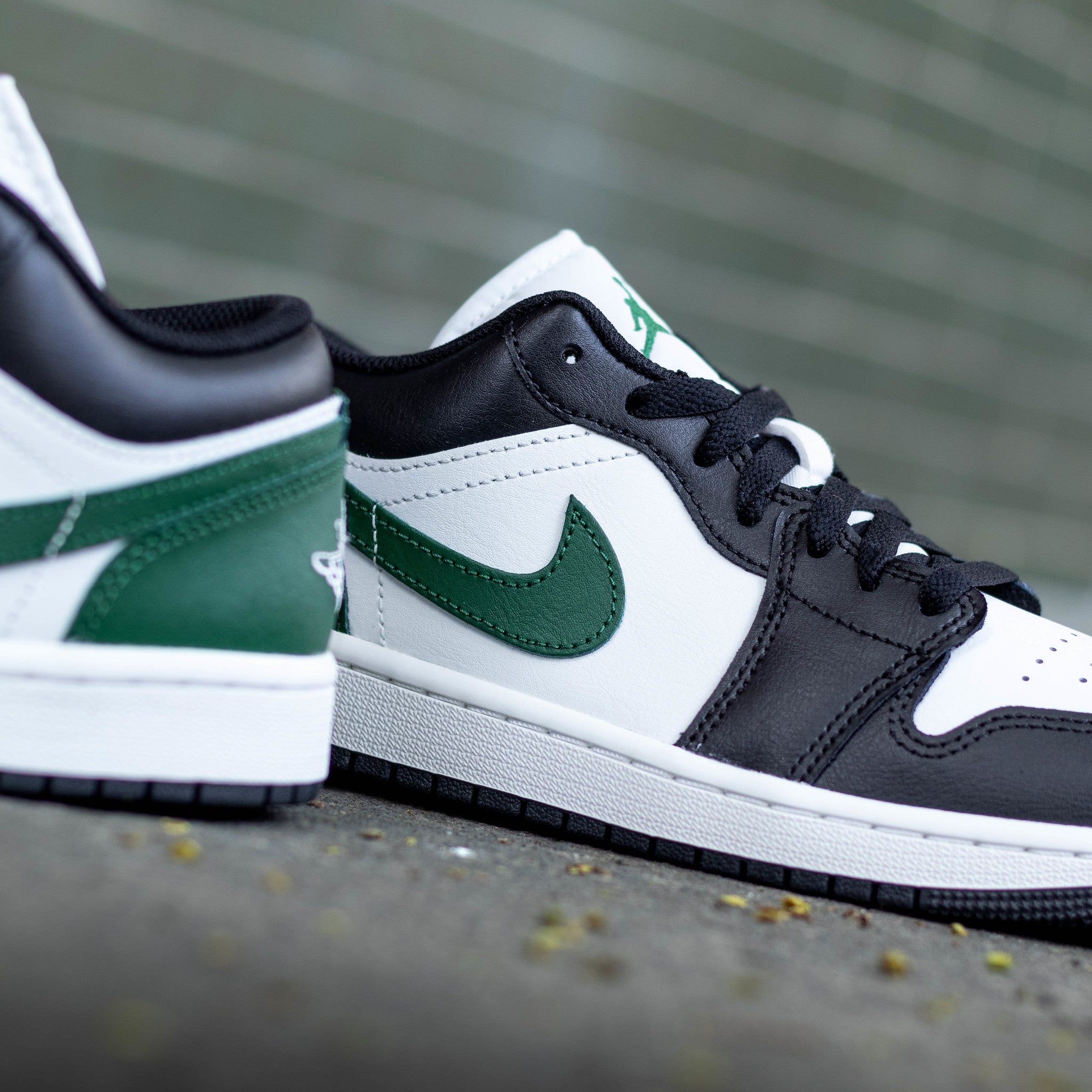 AIR JORDAN 1 LOW GORGE GREEN WHITE