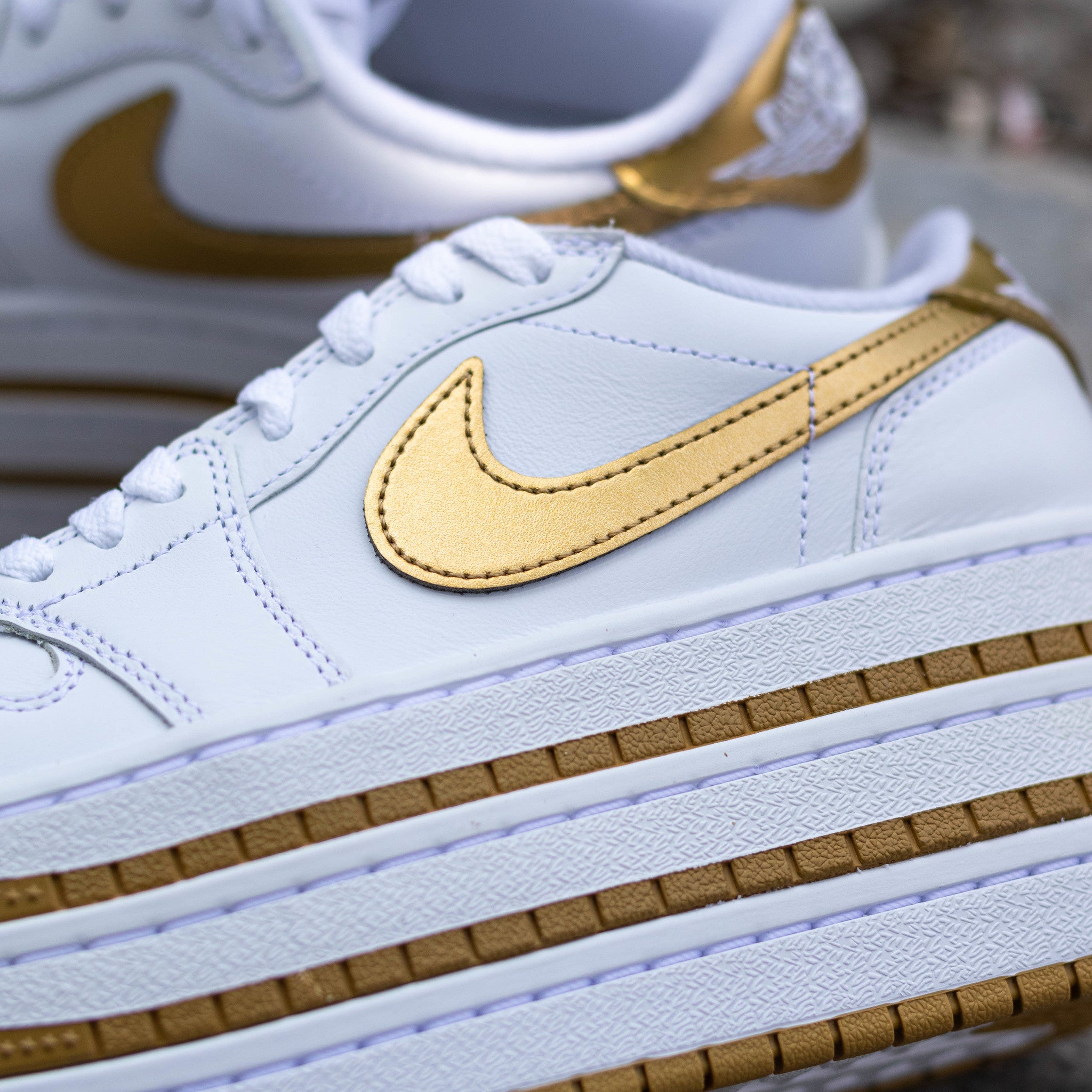 AIR JORDAN 1 LOW TRIPLE STACK WHITE GOLD