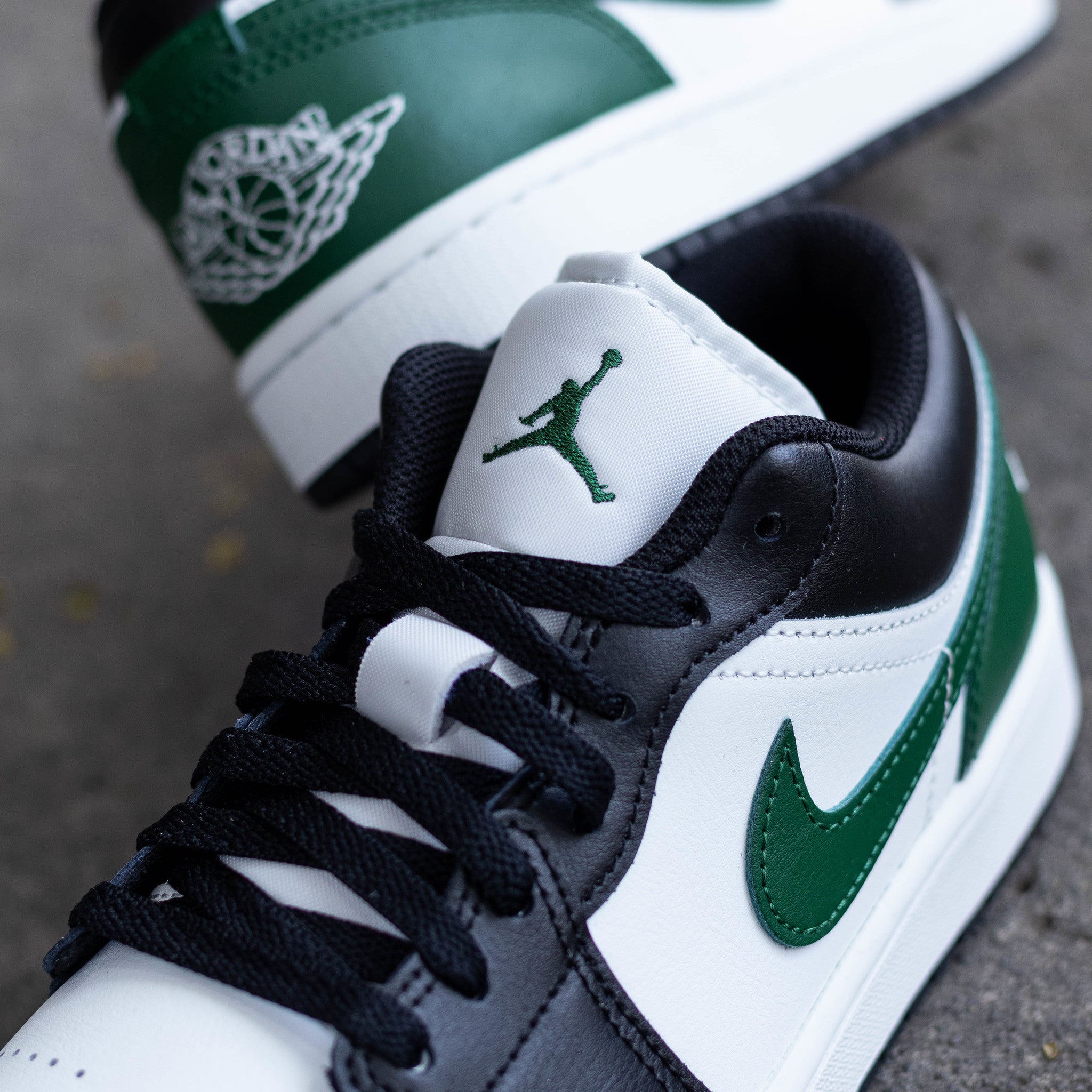AIR JORDAN 1 LOW GORGE GREEN WHITE