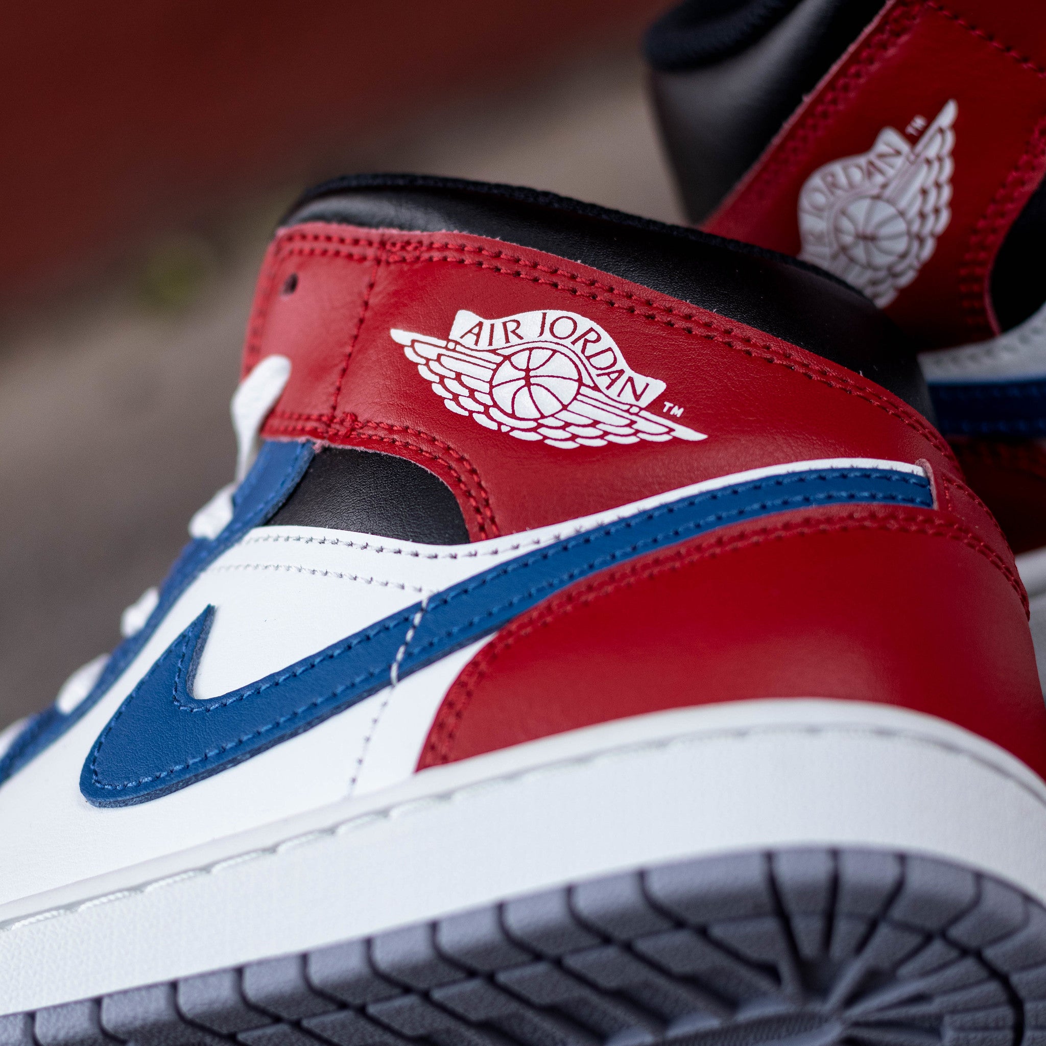 AIR JORDAN 1 MID TEAM USA