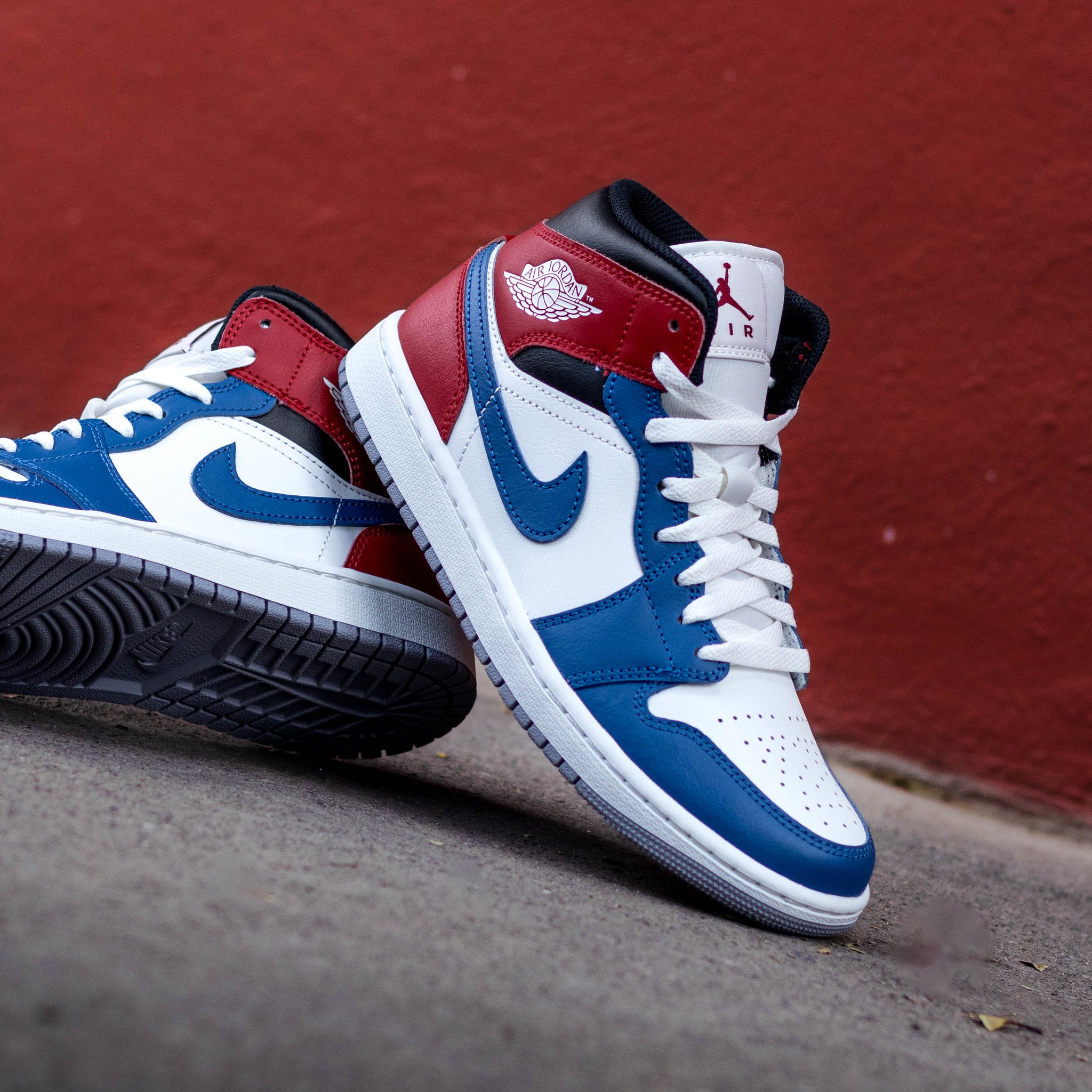 AIR JORDAN 1 MID TEAM USA