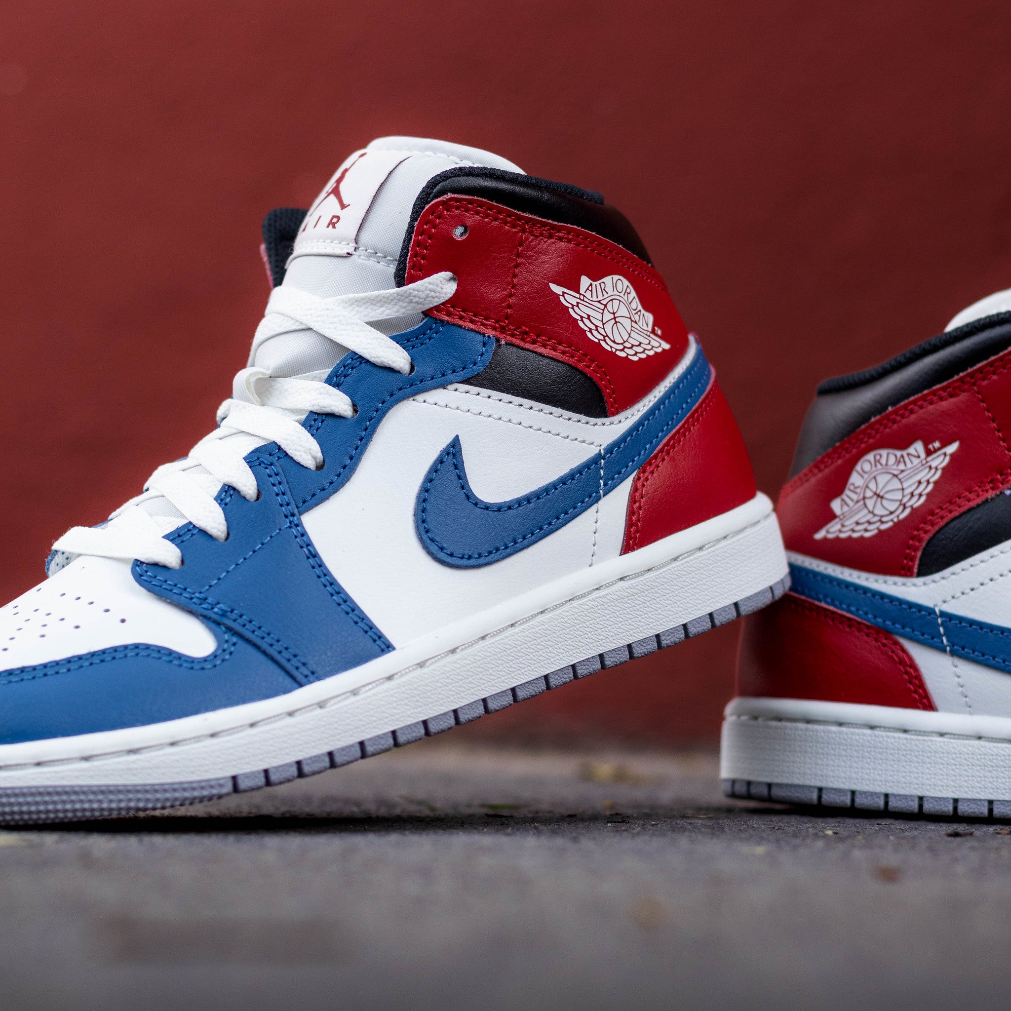 AIR JORDAN 1 MID TEAM USA