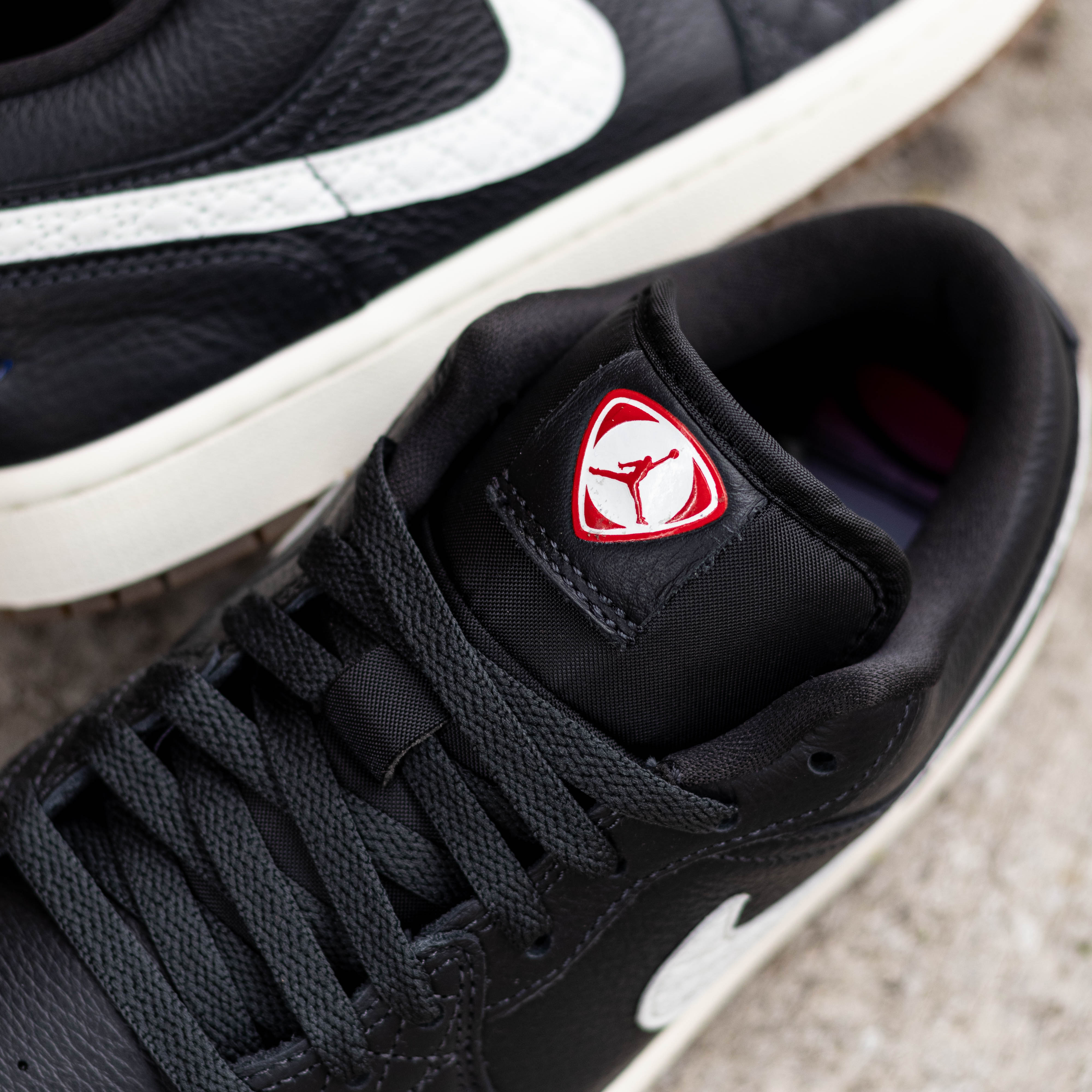 AIR JORDAN 1 LOW FOOTBALL BLACK