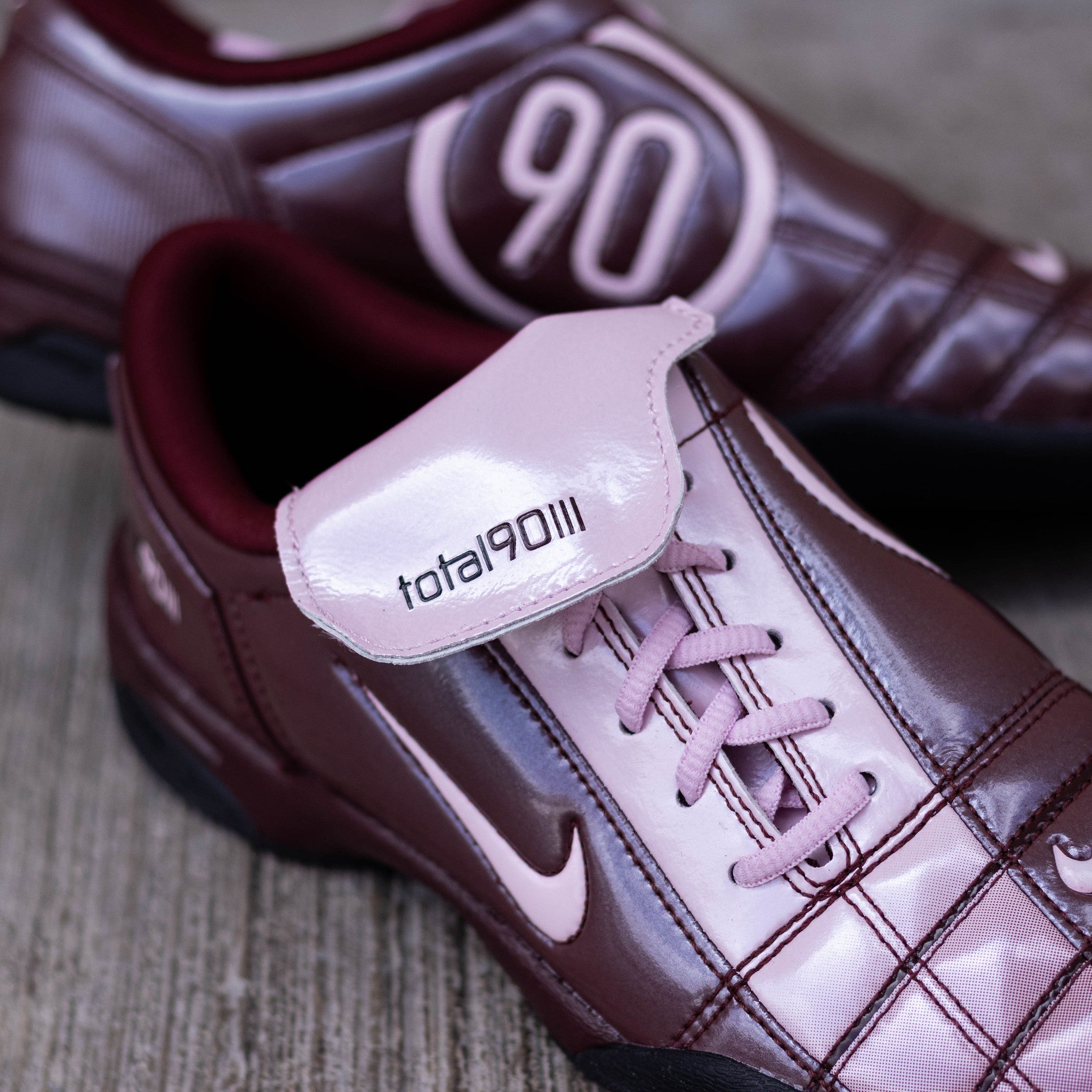 NIKE TOTAL 90 DARK TEAM RED PINK W