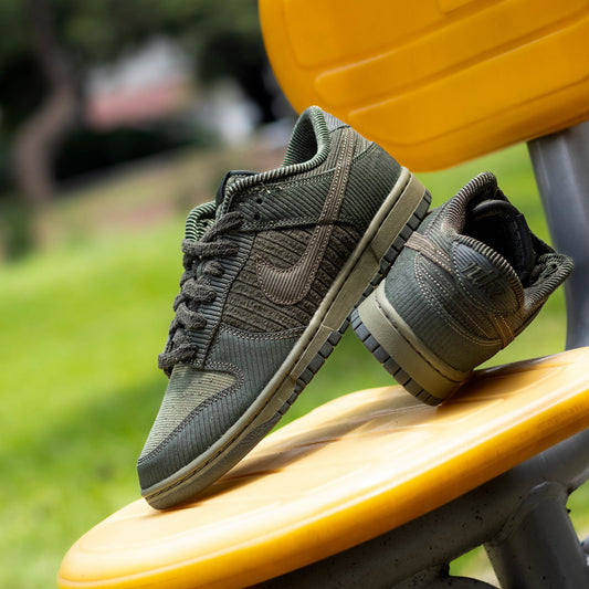 NIKE DUNK LOW PRM CARGO KHAKI