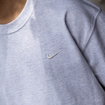 NIKE TEE 560 GREY