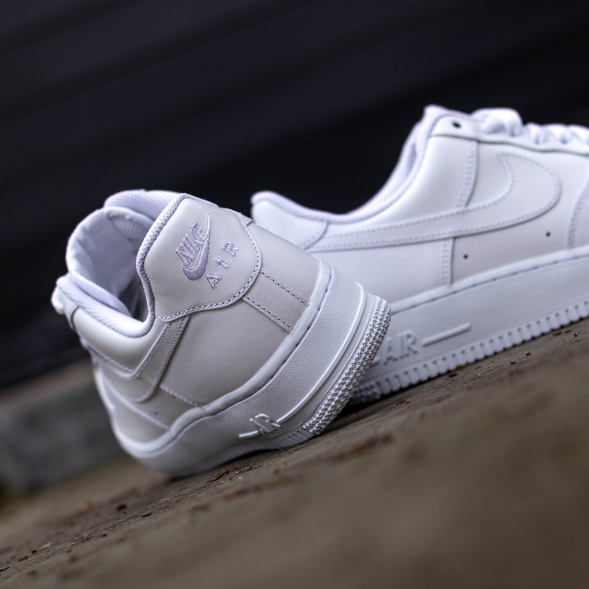 NIKE AIR FORCE ONE CLASSIC WHITE