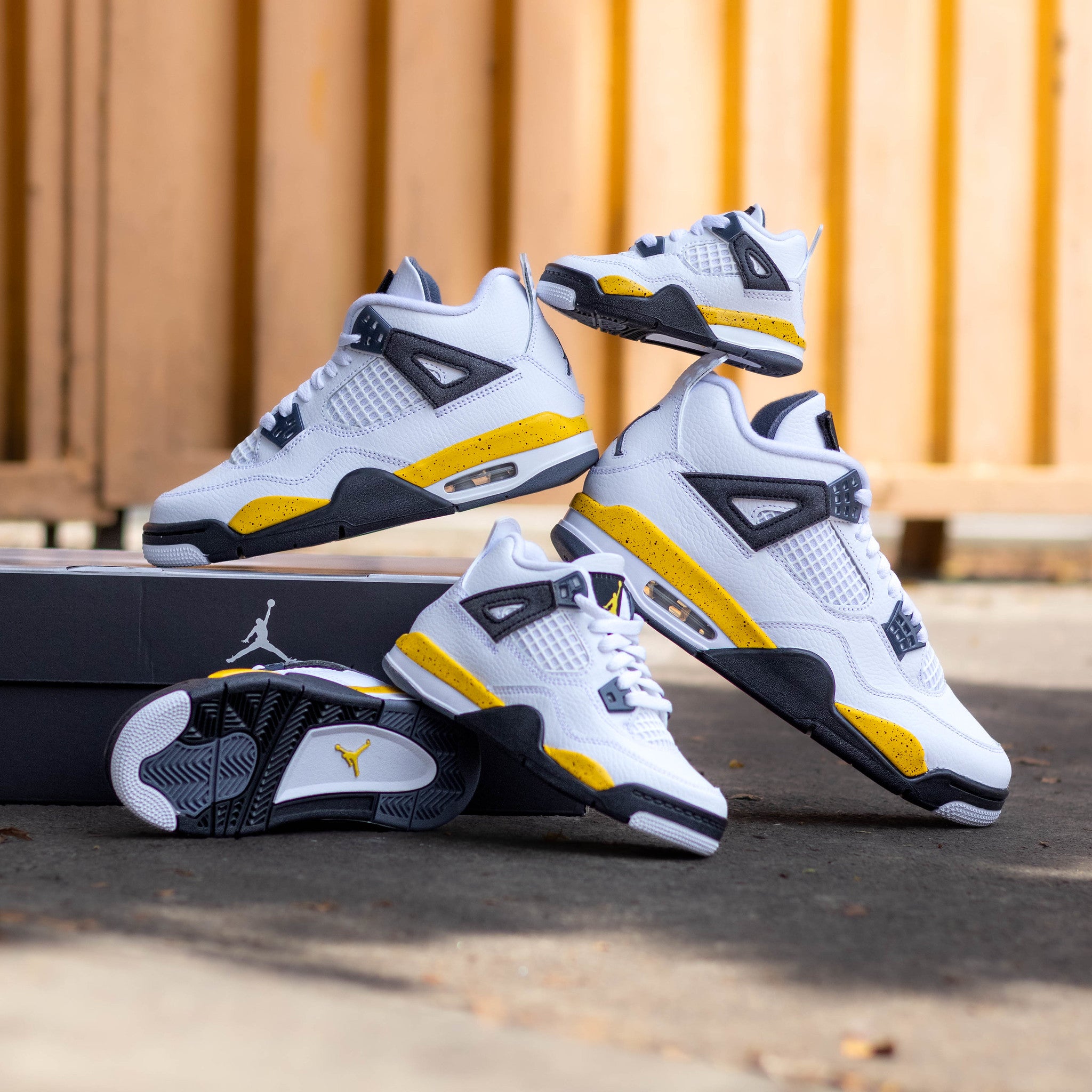 AIR JORDAN 4 RARE AIR TOUR YELLOW