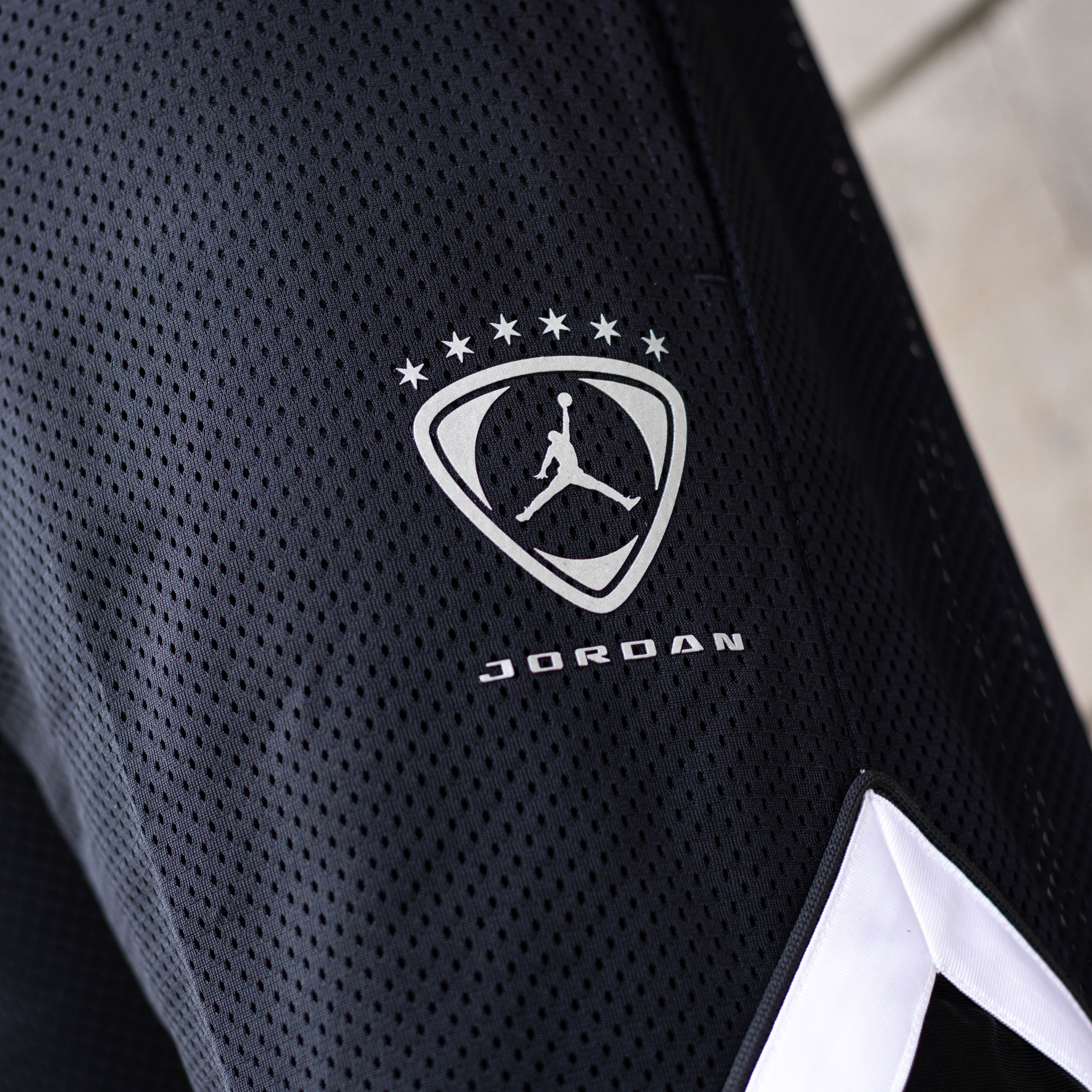 JORDAN SHORT DIAMOND BLACK ESC