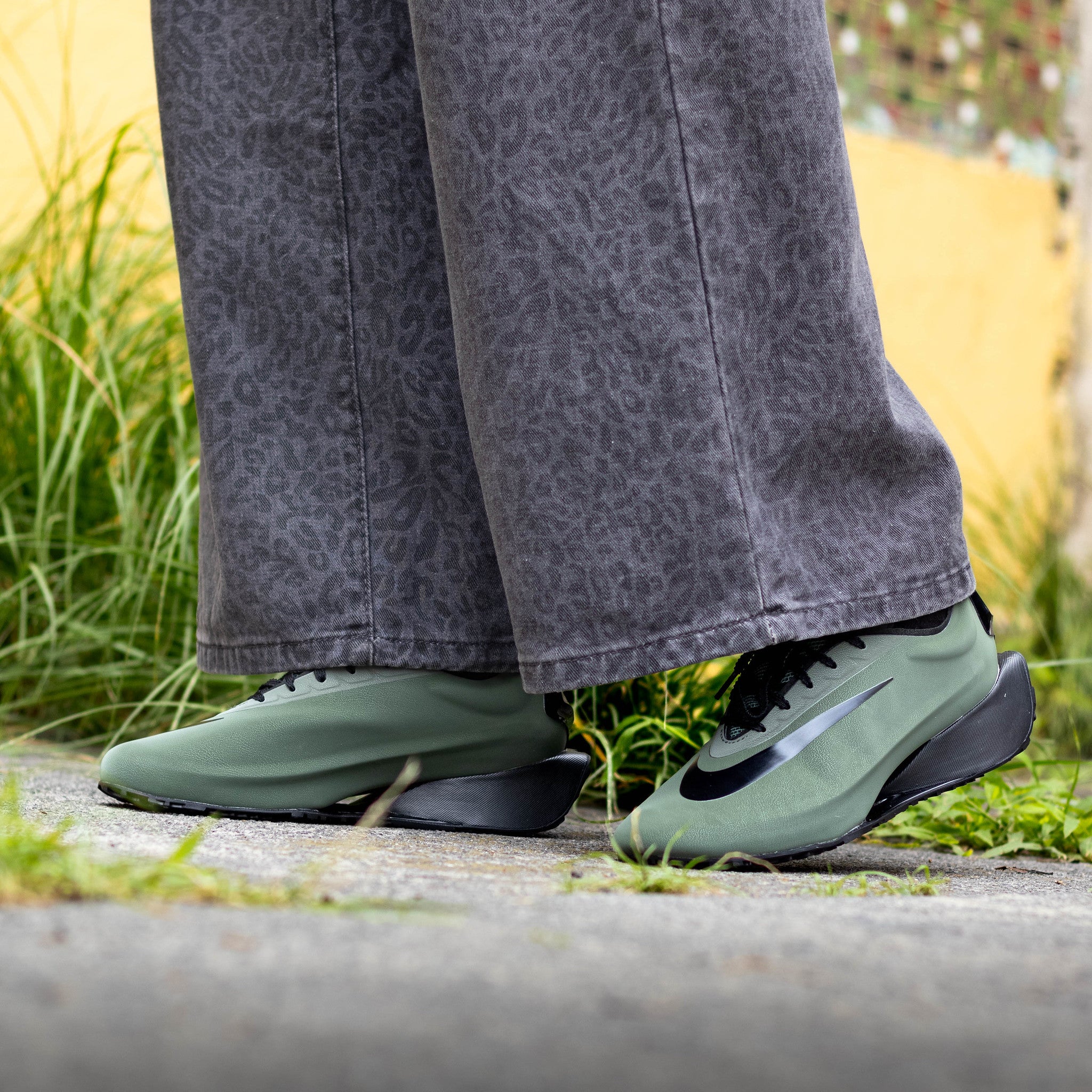 NIKE FIRST SIGHT NOIR CAMO GREEN