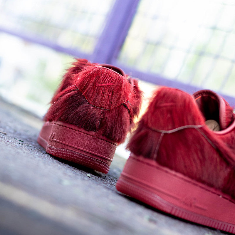 NIKE AIR FOCE ONE PONYHAIR RED