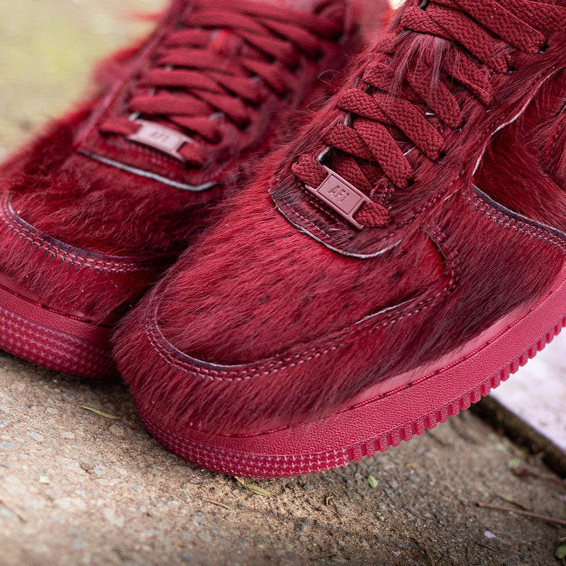 NIKE AIR FOCE ONE PONYHAIR RED