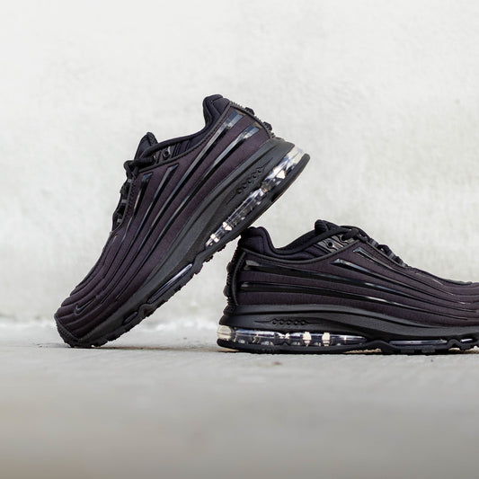 NIKE AIR MAX ECSTASY TRIPLE BLACK