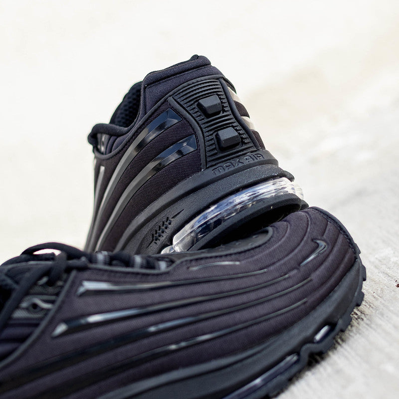 NIKE AIR MAX ECSTASY TRIPLE BLACK
