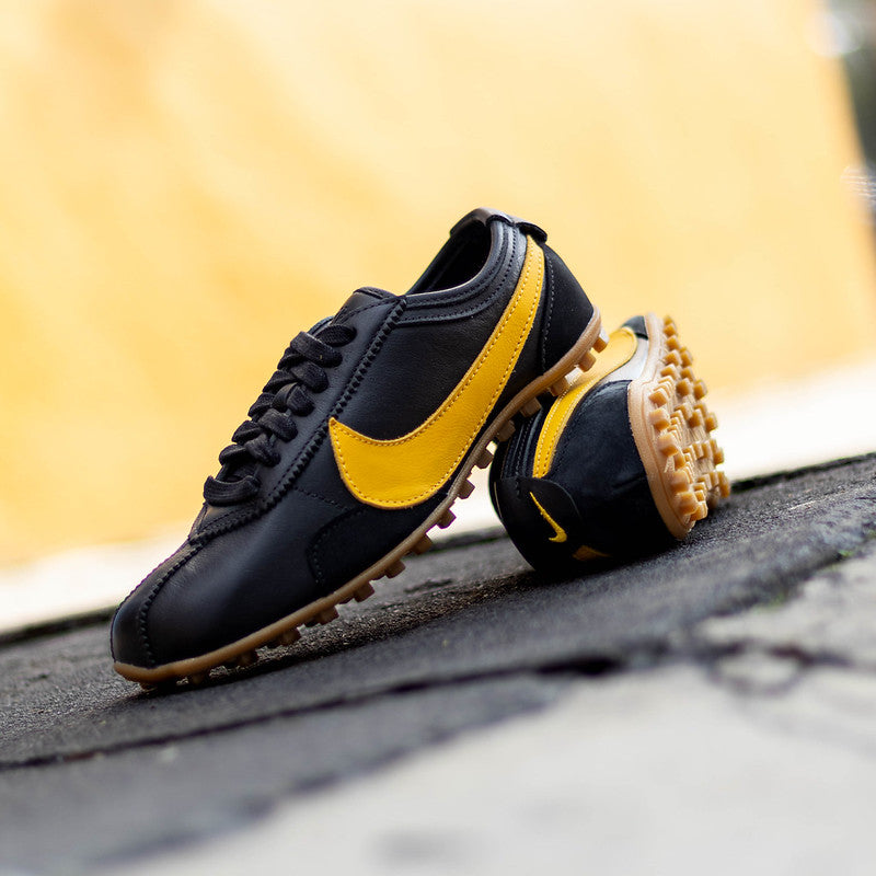 NIKE MOON SHOE BLACK YELLOW W