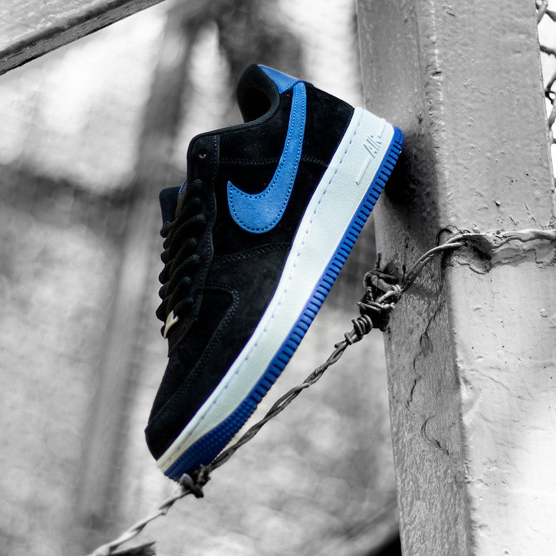 NIKE SB AIR FORCE ONE BLACK AND GAME ROYAL