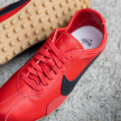 NIKE MOON SHOE UNIVERSIT -RED W