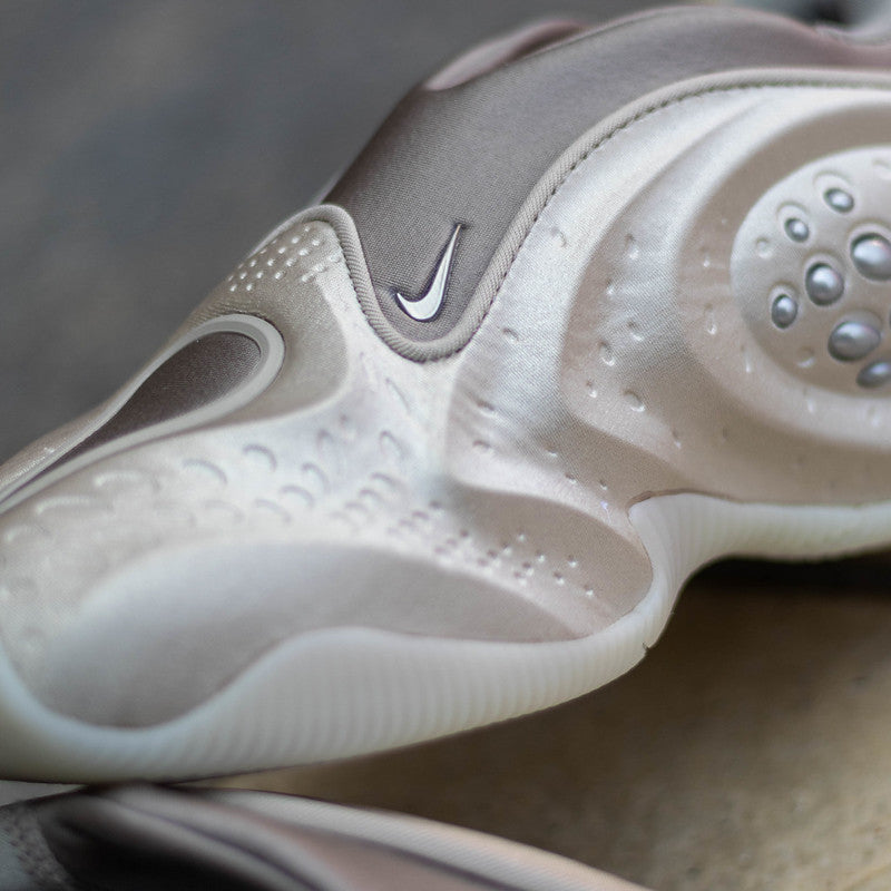 NIKE FIRST SIGHT SHADOW CREAM W