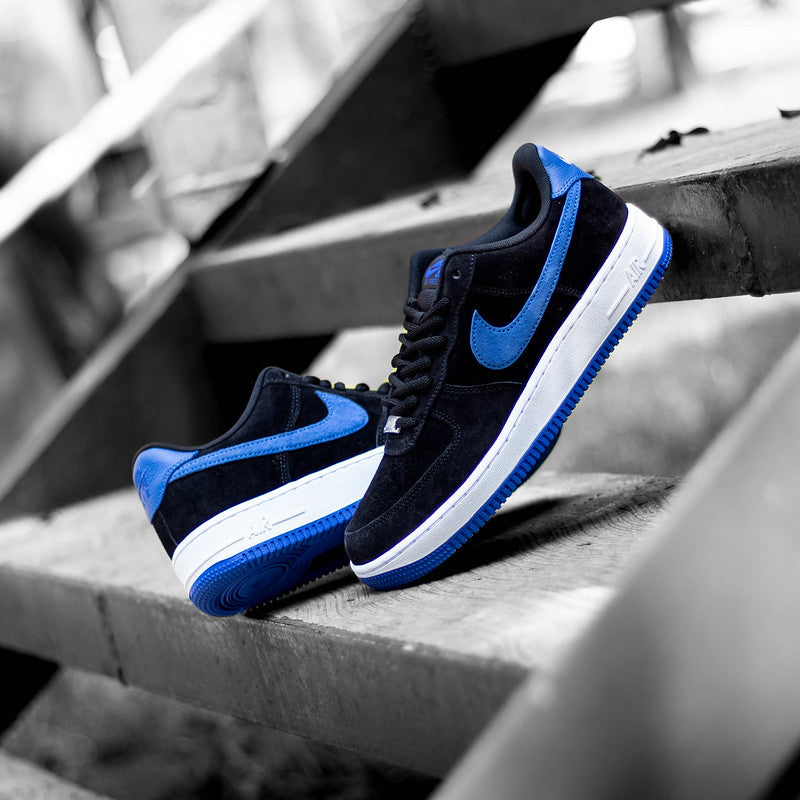 NIKE SB AIR FORCE ONE BLACK AND GAME ROYAL