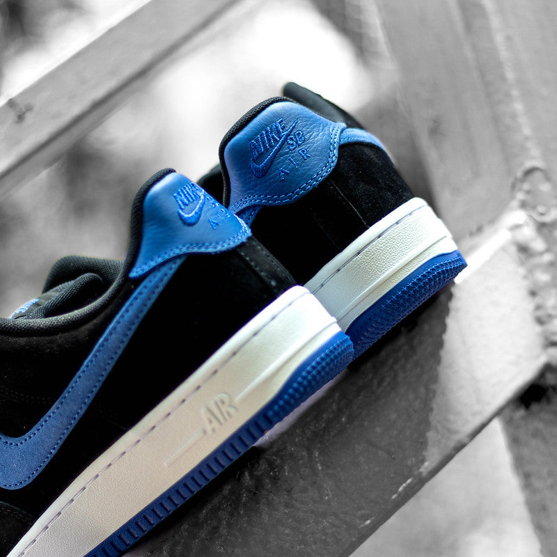NIKE SB AIR FORCE ONE BLACK AND GAME ROYAL