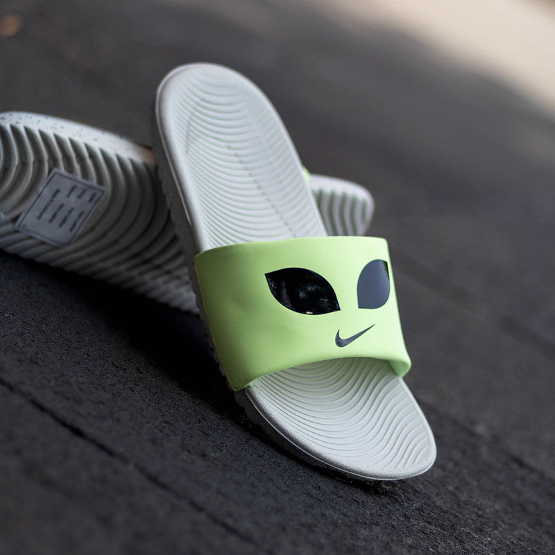NIKE KAWA SLIDE ALIEN GS