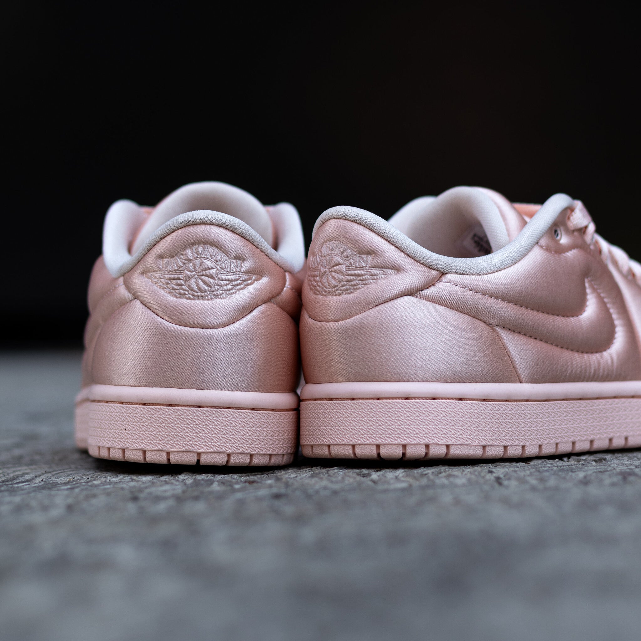 AIR JORDAN 1 LOW MM SATIN PINK W