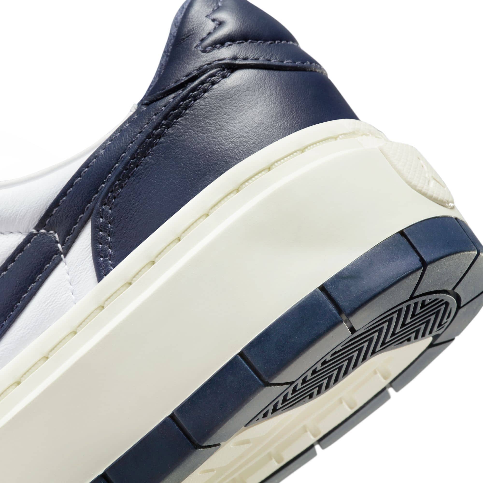 AIR JORDAN 1 ELEVATE LOW NAVY WHITE