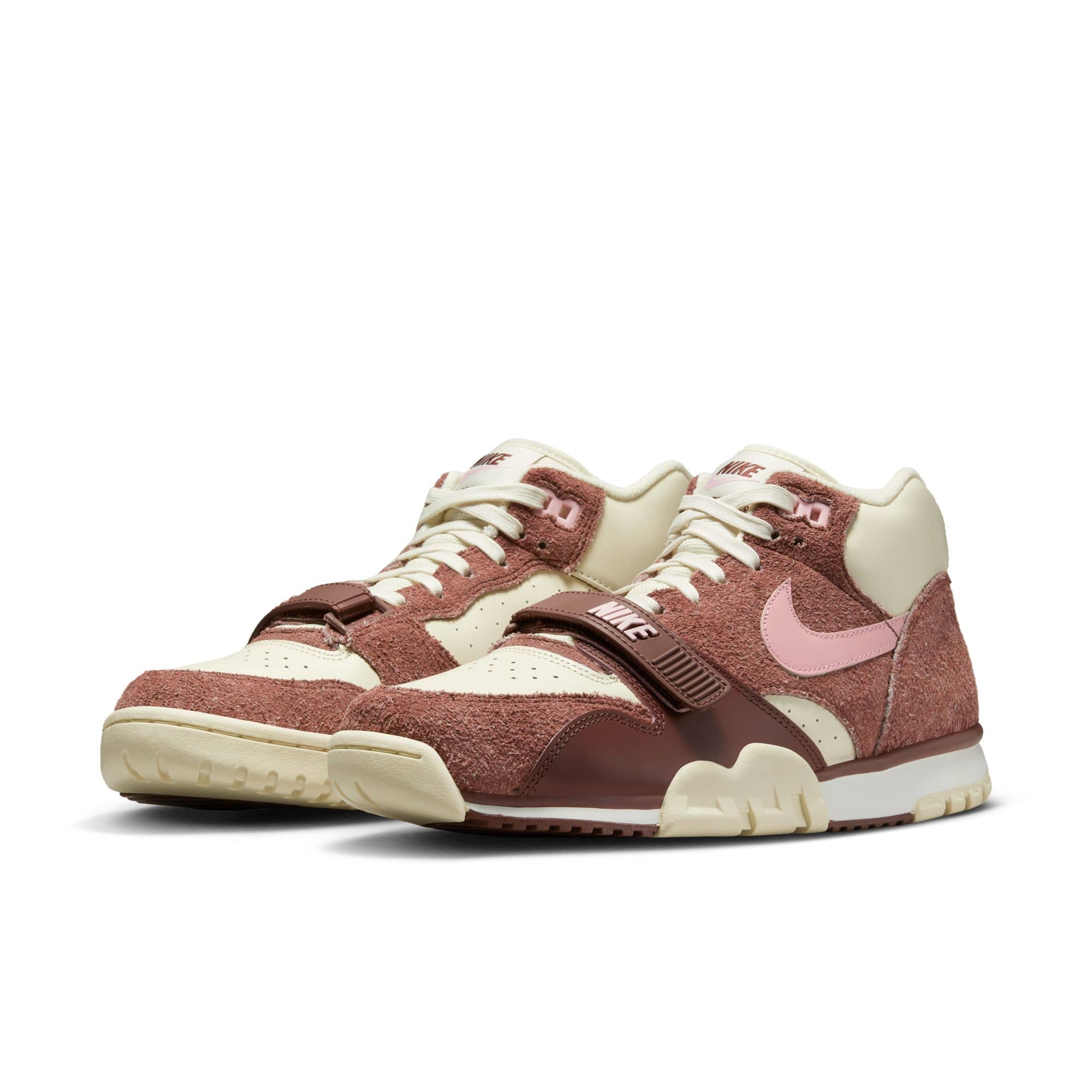 NIKE AIR TRAINER ONE VALENTINE DAY