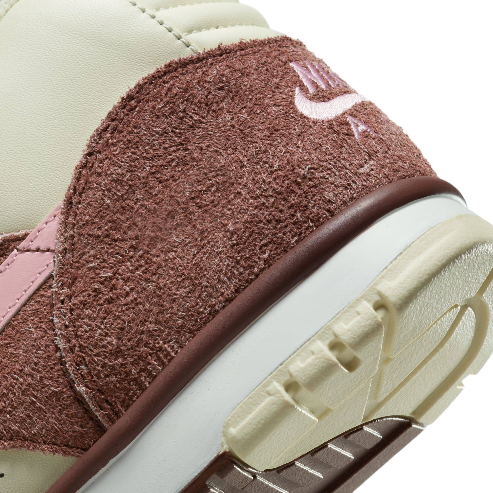 NIKE AIR TRAINER ONE VALENTINE DAY