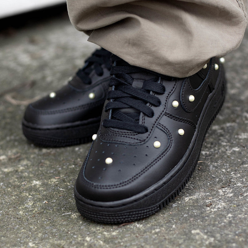 NIKE AIR FORCE ONE LOW BLACK PEARL W