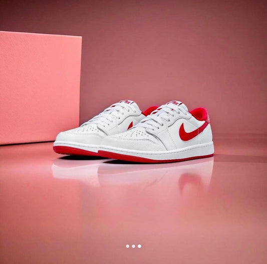 AIR JORDAN 1 LOW OG UNIVERSITY RED