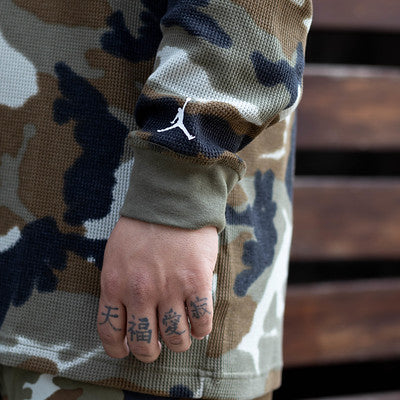JORDAN TEE LONG MVP CAMO-FV7442-380-E